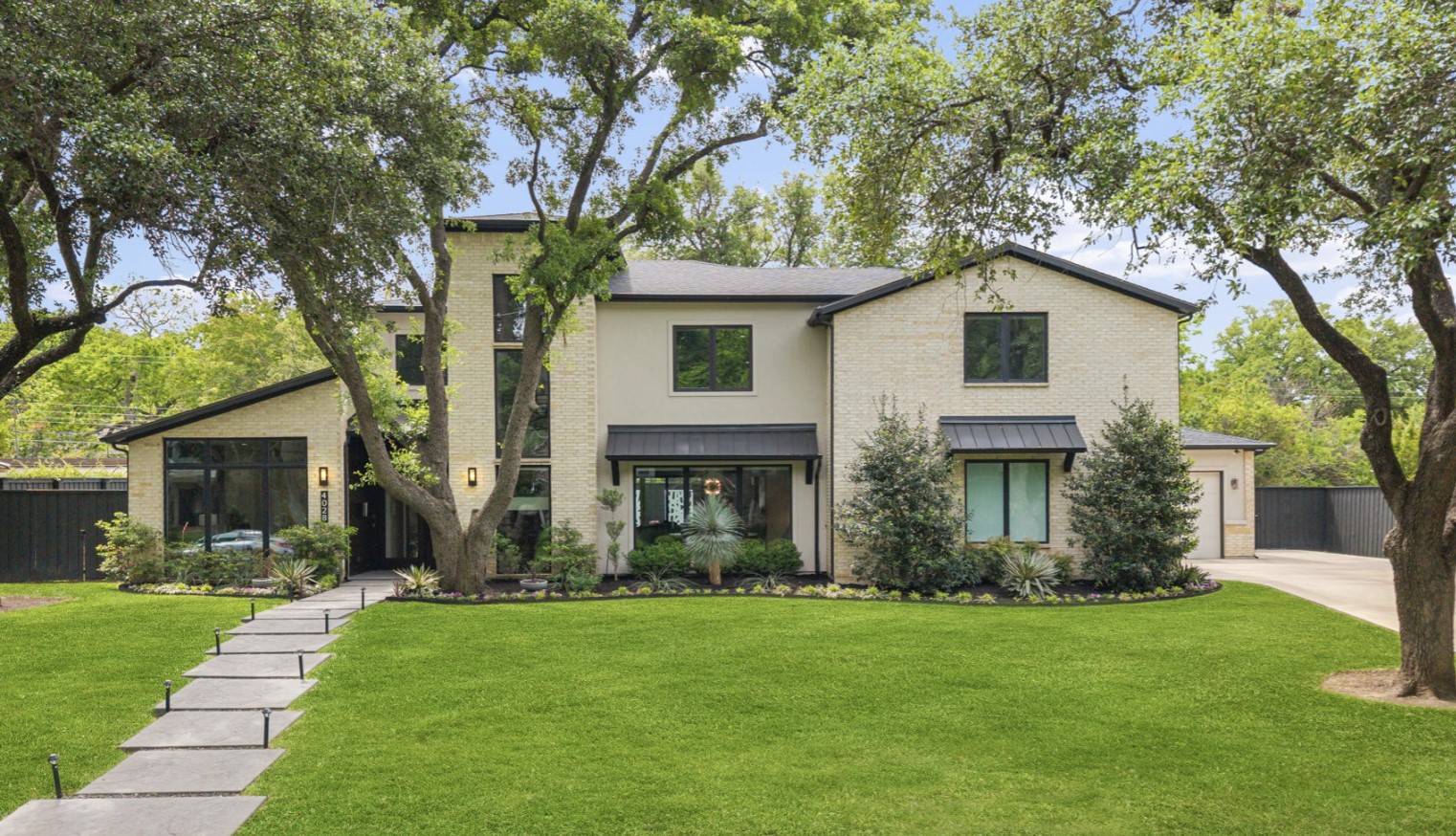 4028 Courtshire Drive