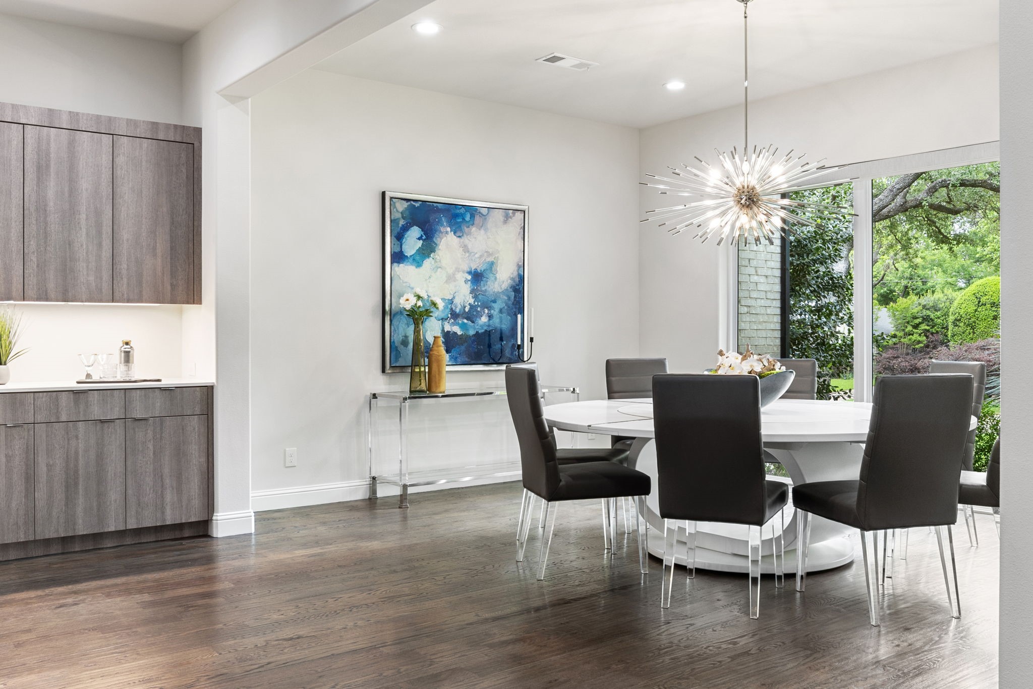 4028 Courtshire Drive