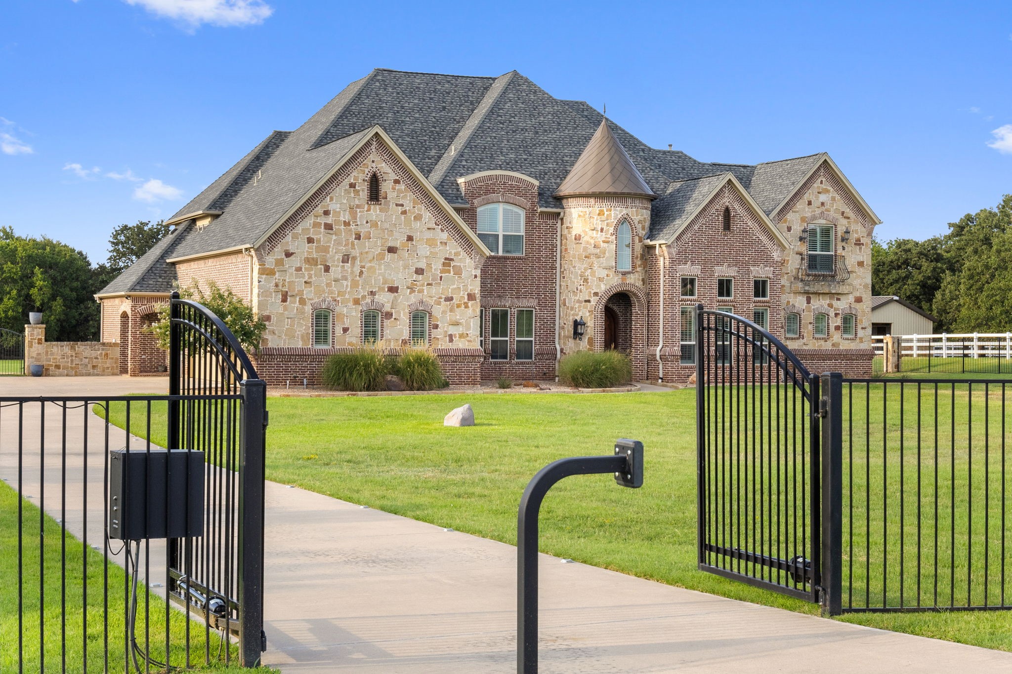 1311 Appaloosa Circle