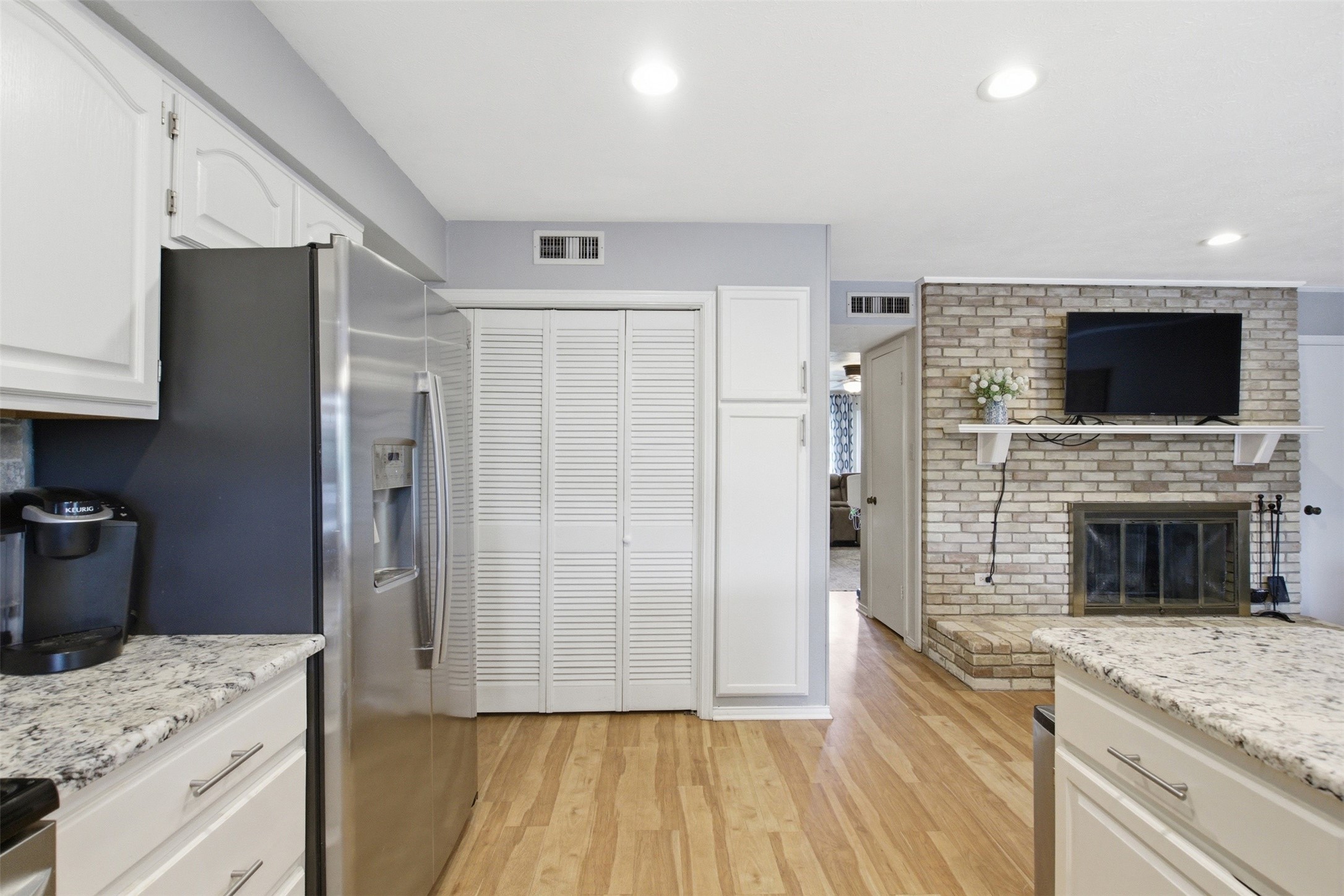 5852 Marina Drive 21