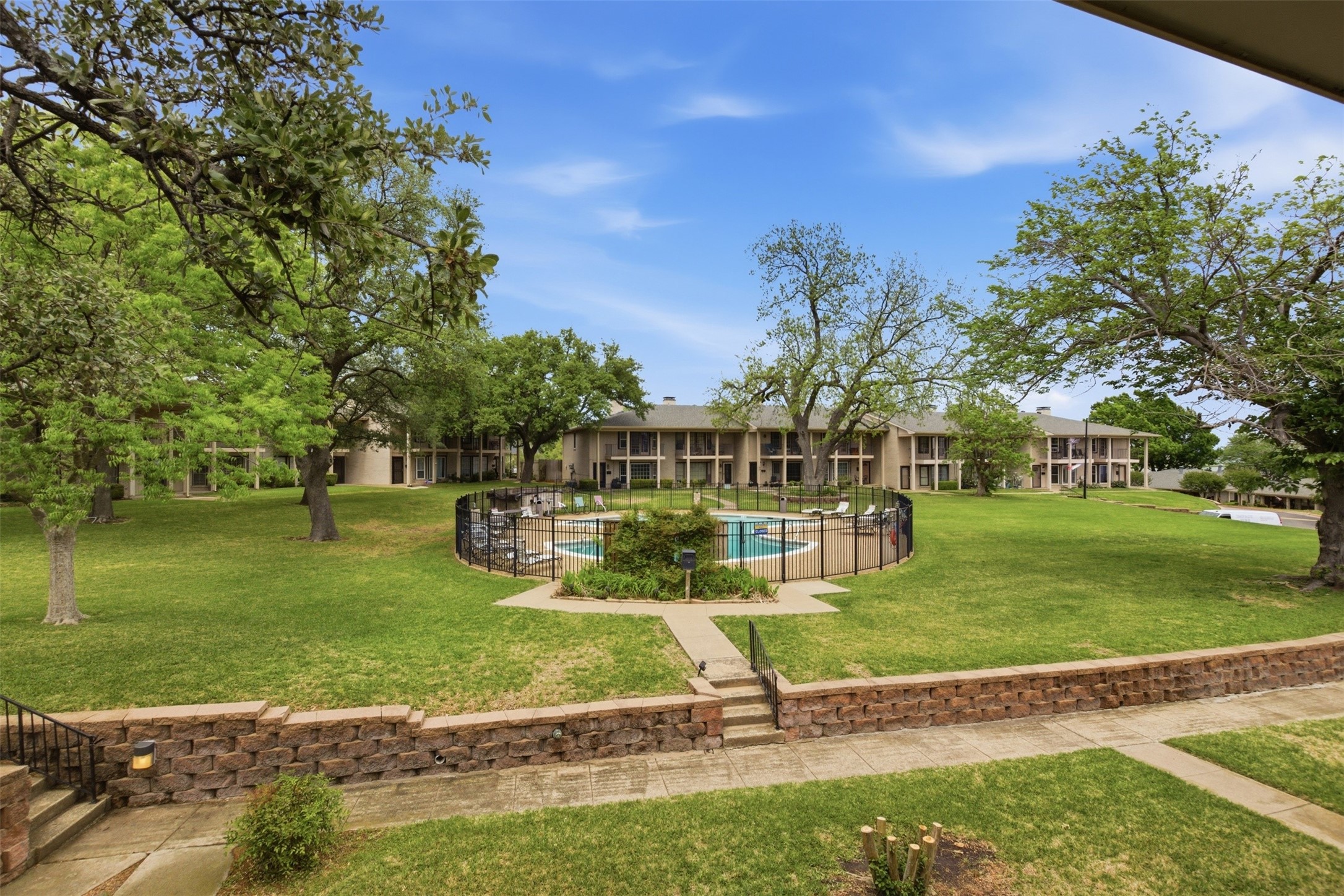 5852 Marina Drive 21