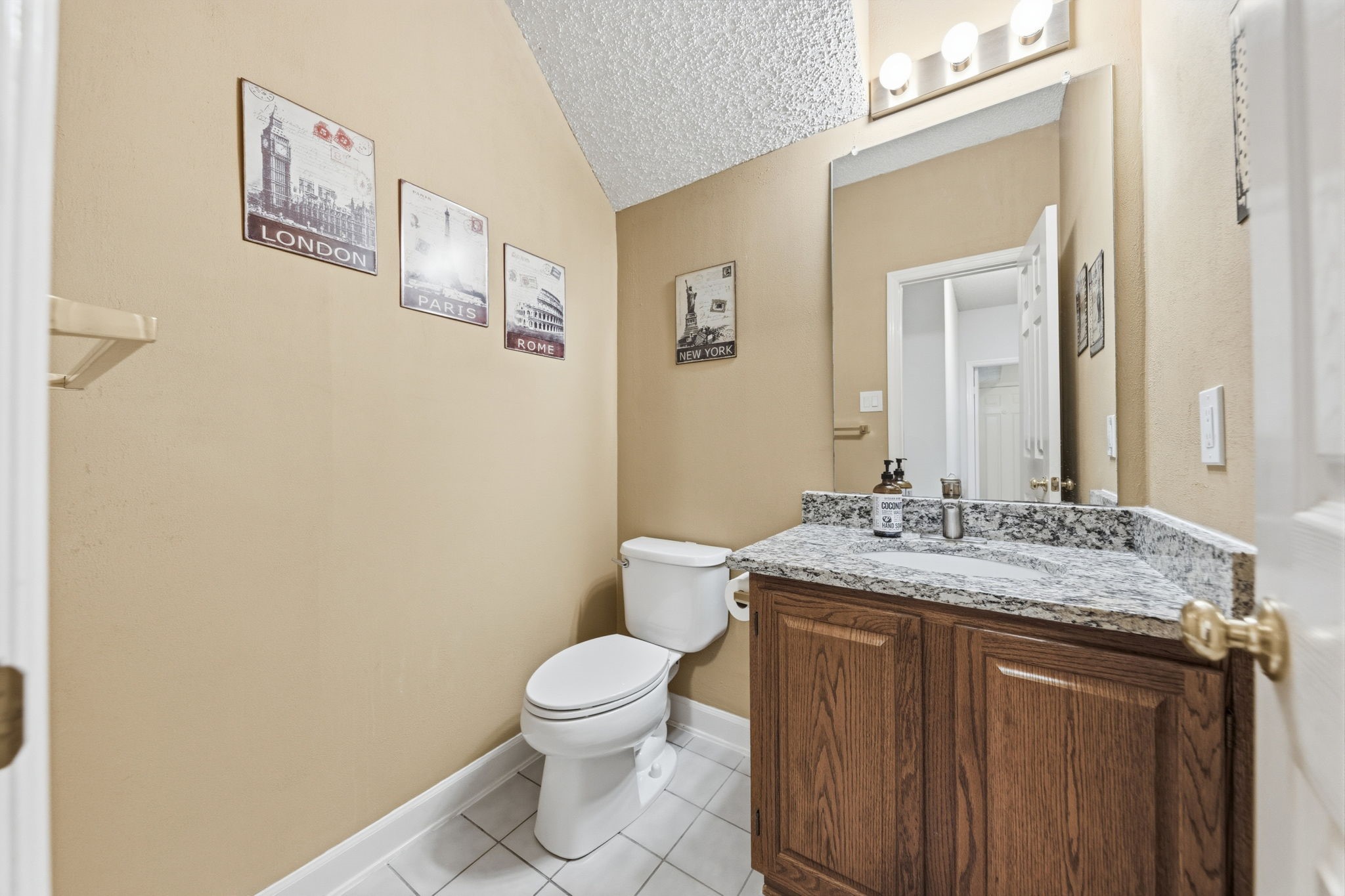 4325 Lavaca Drive
