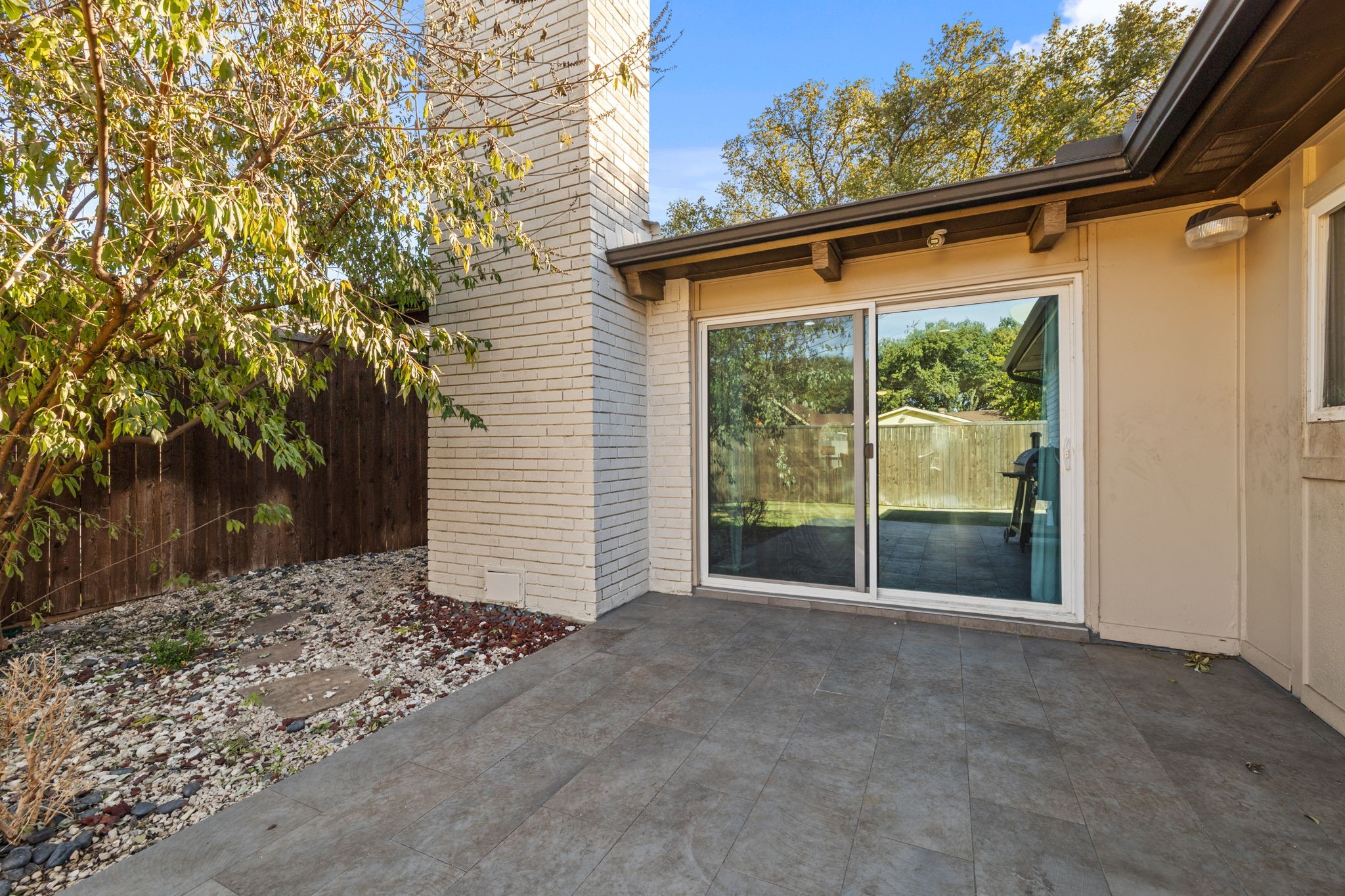 8605 Grumman Drive