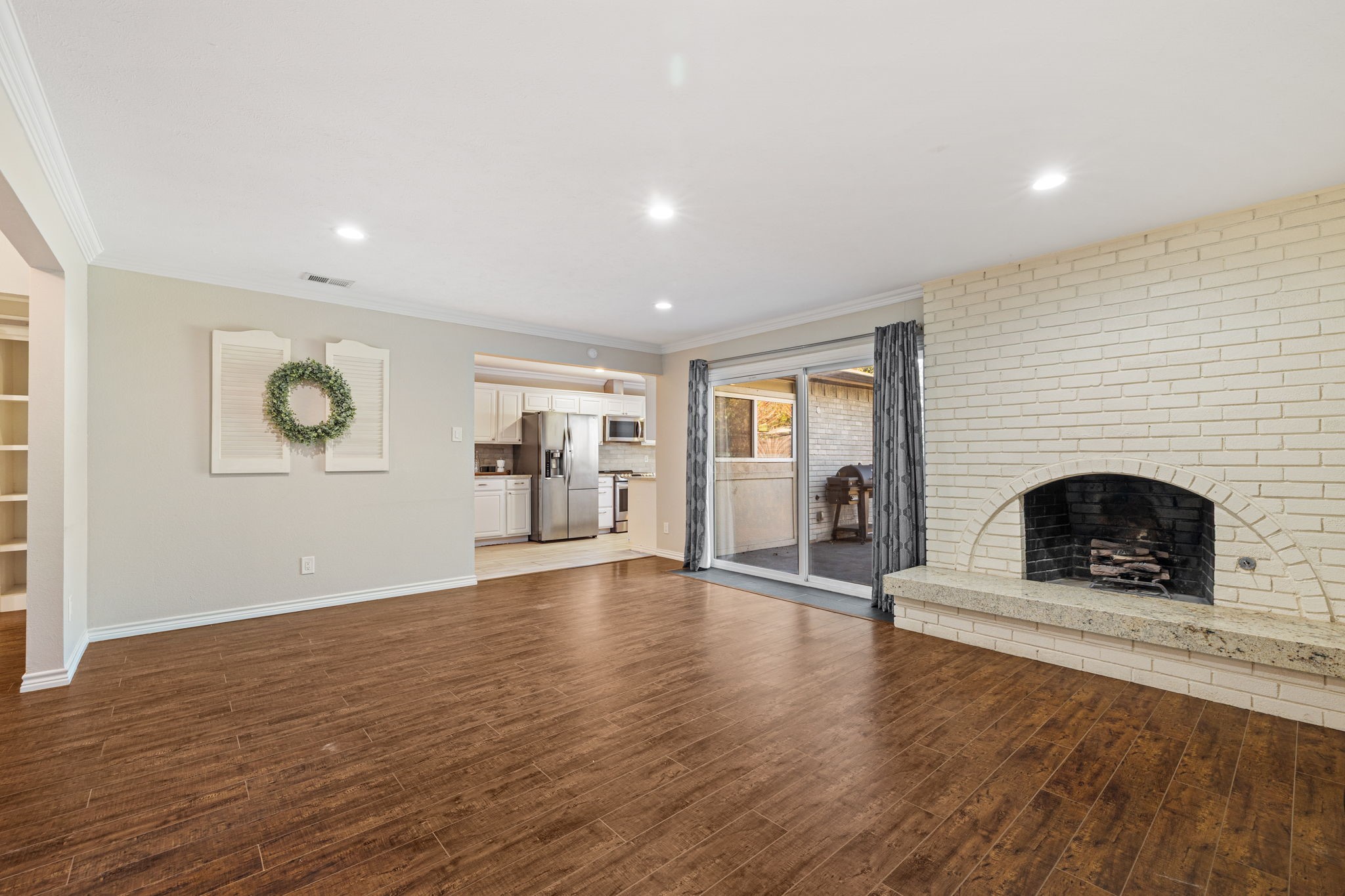 8605 Grumman Drive