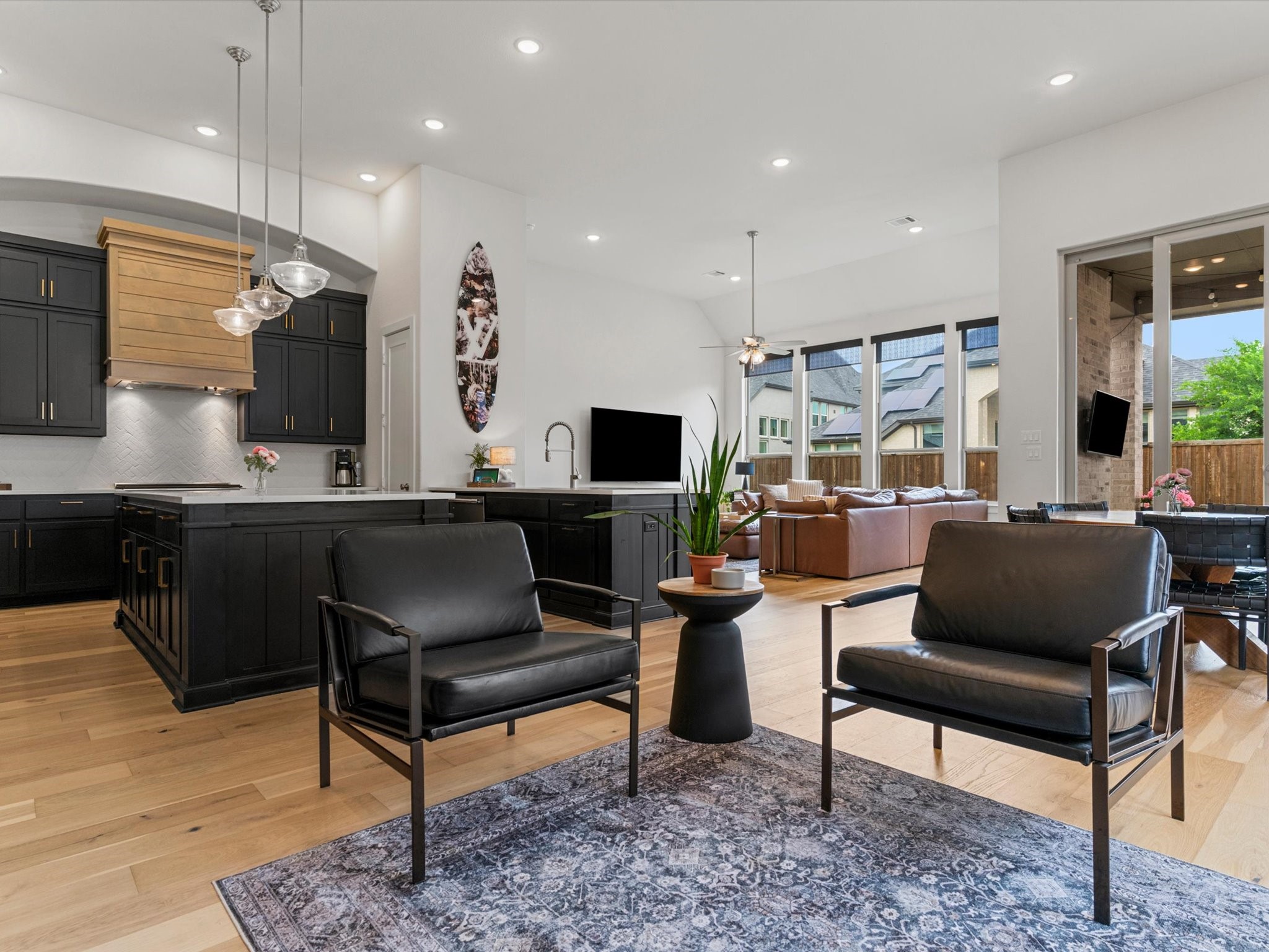 2370 Rainforest Drive
