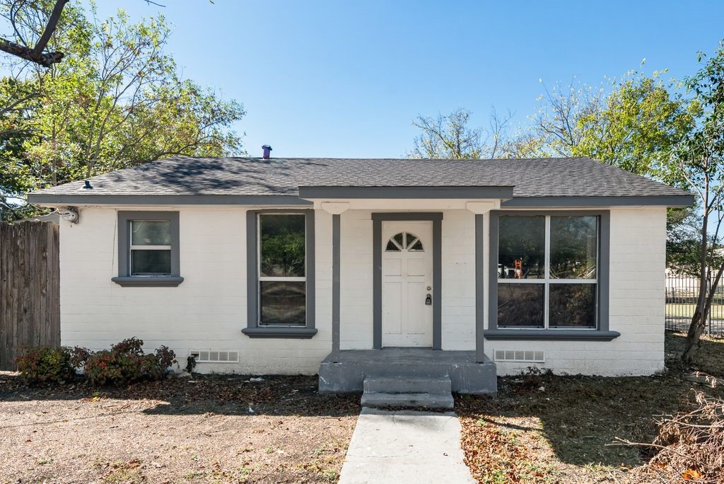 1802 Gus Thomasson Road