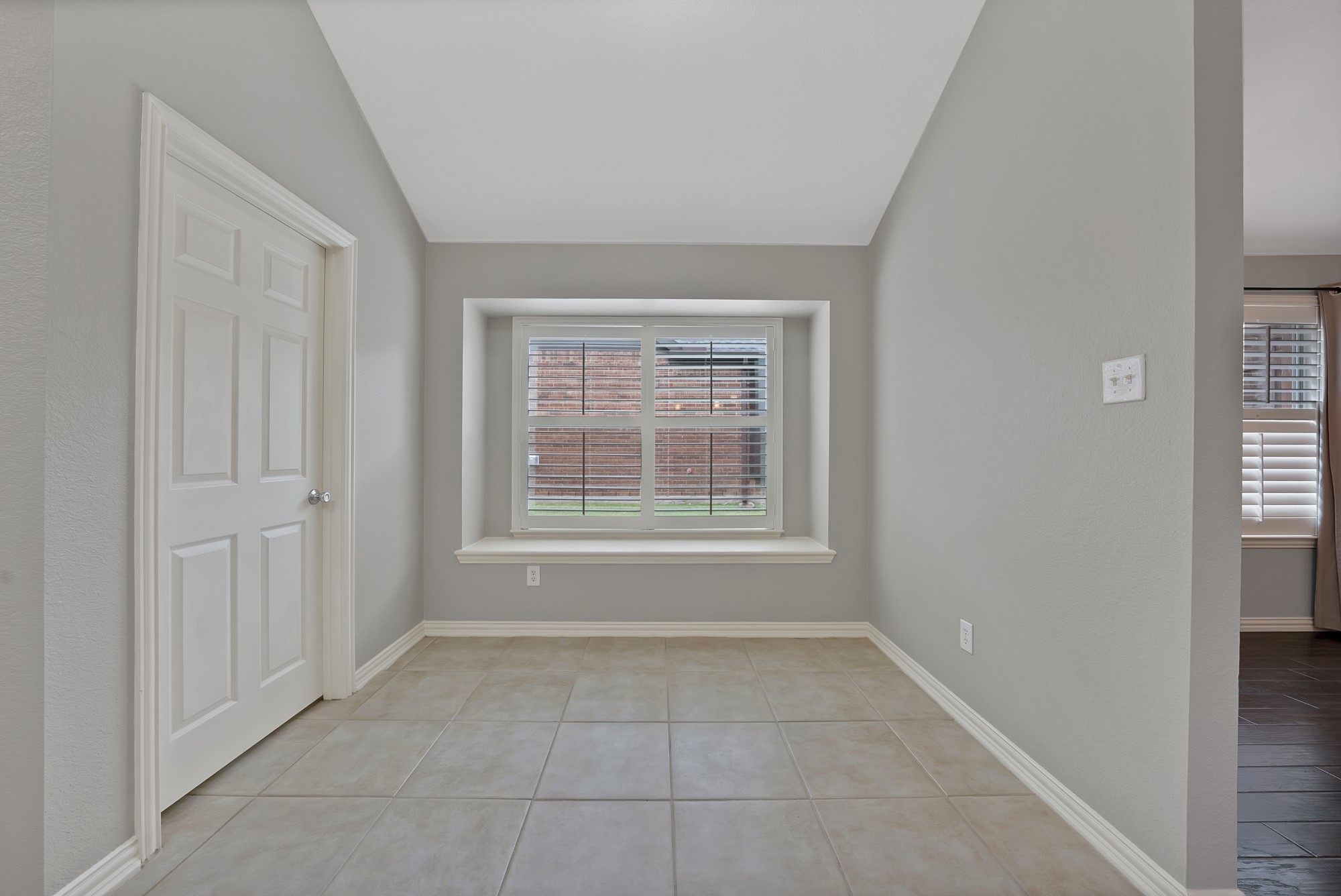 2805 Enchanted Eve Drive