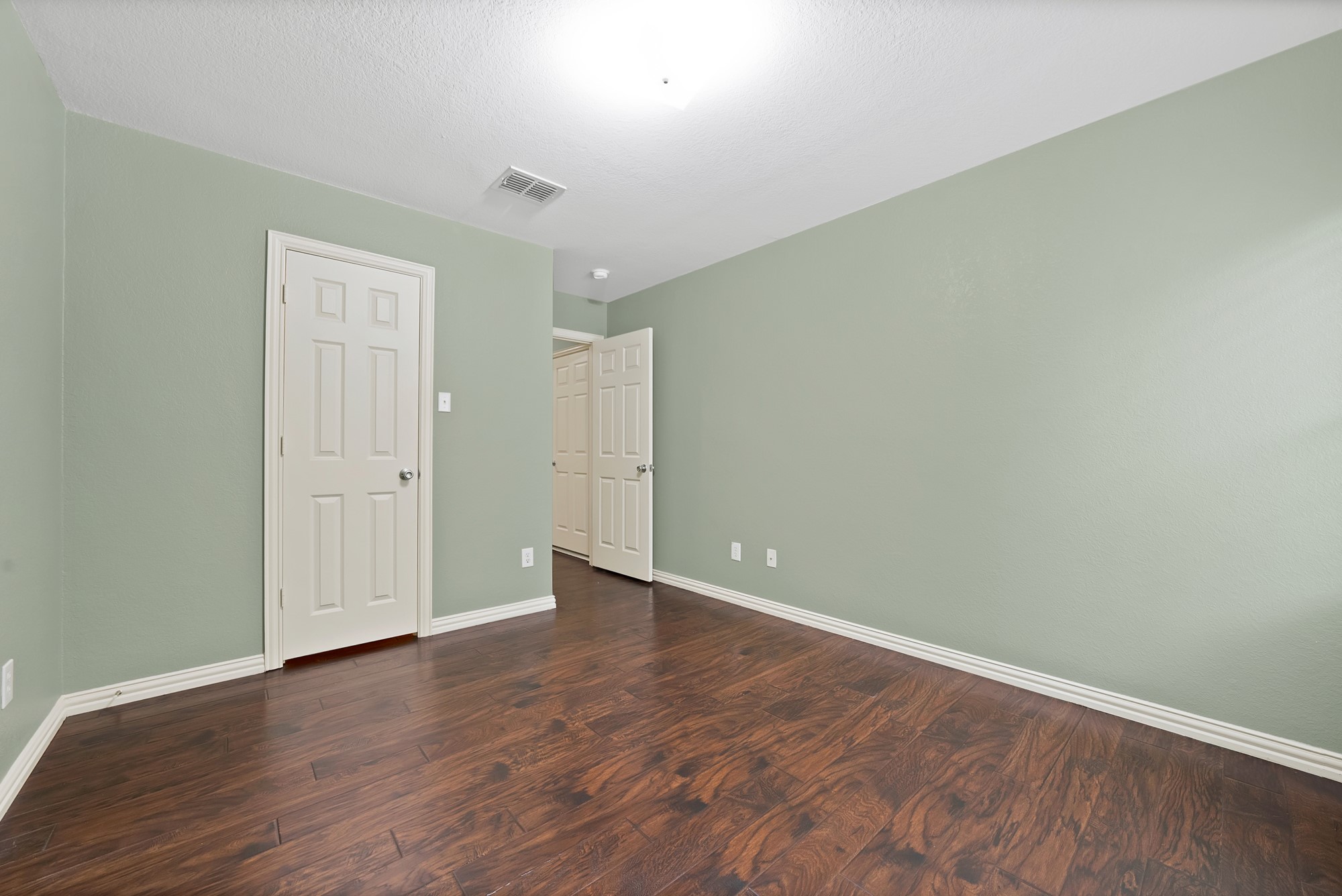 2805 Enchanted Eve Drive