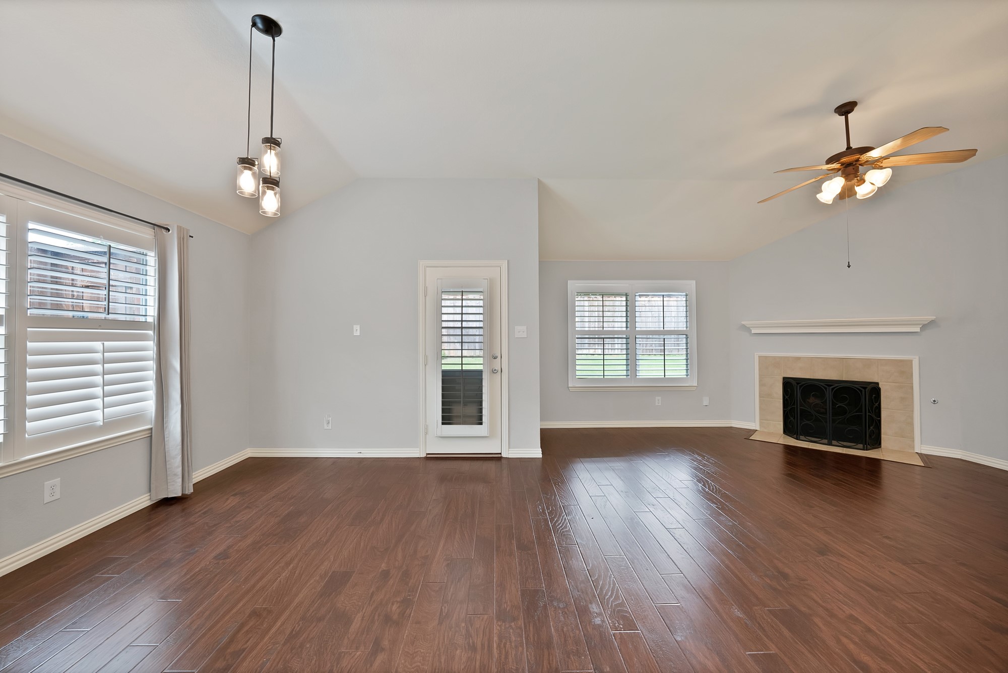 2805 Enchanted Eve Drive