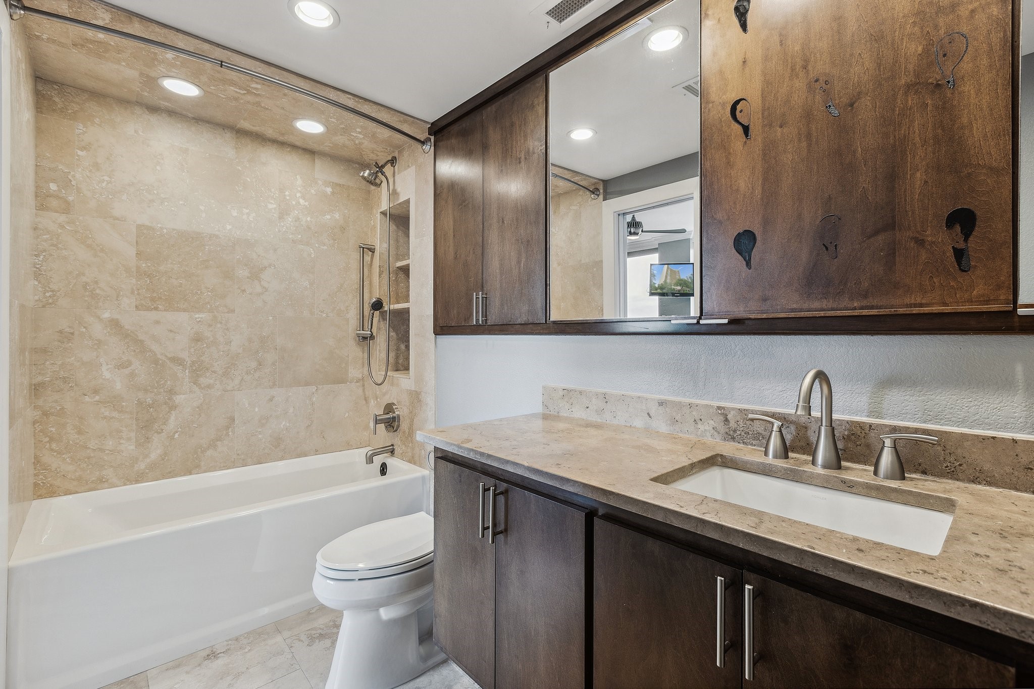 6211 W Northwest 701