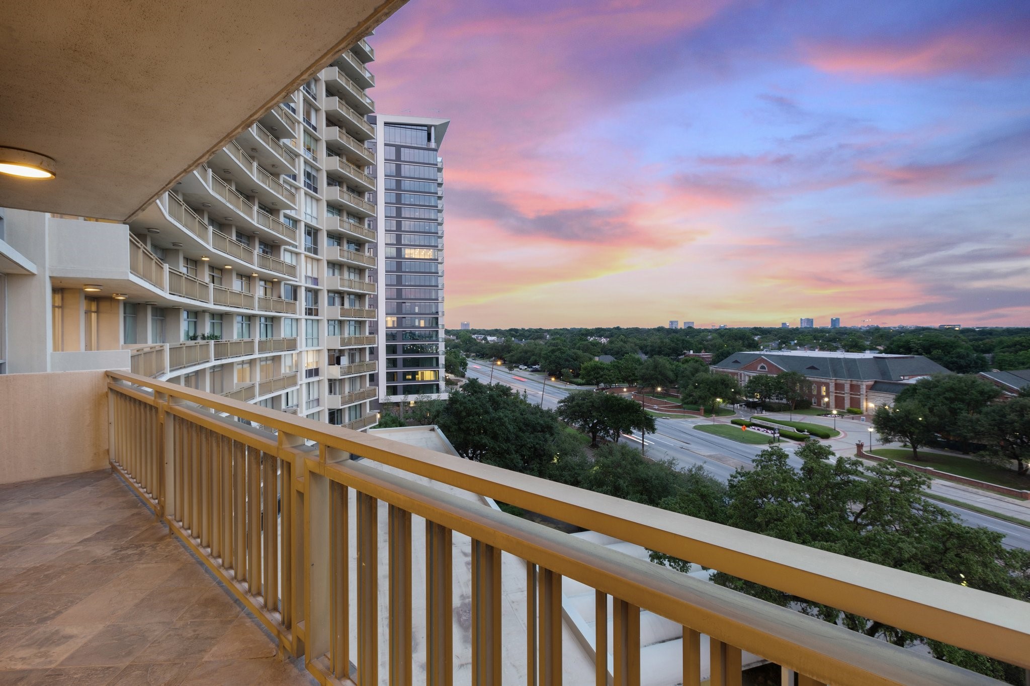6211 W Northwest 701