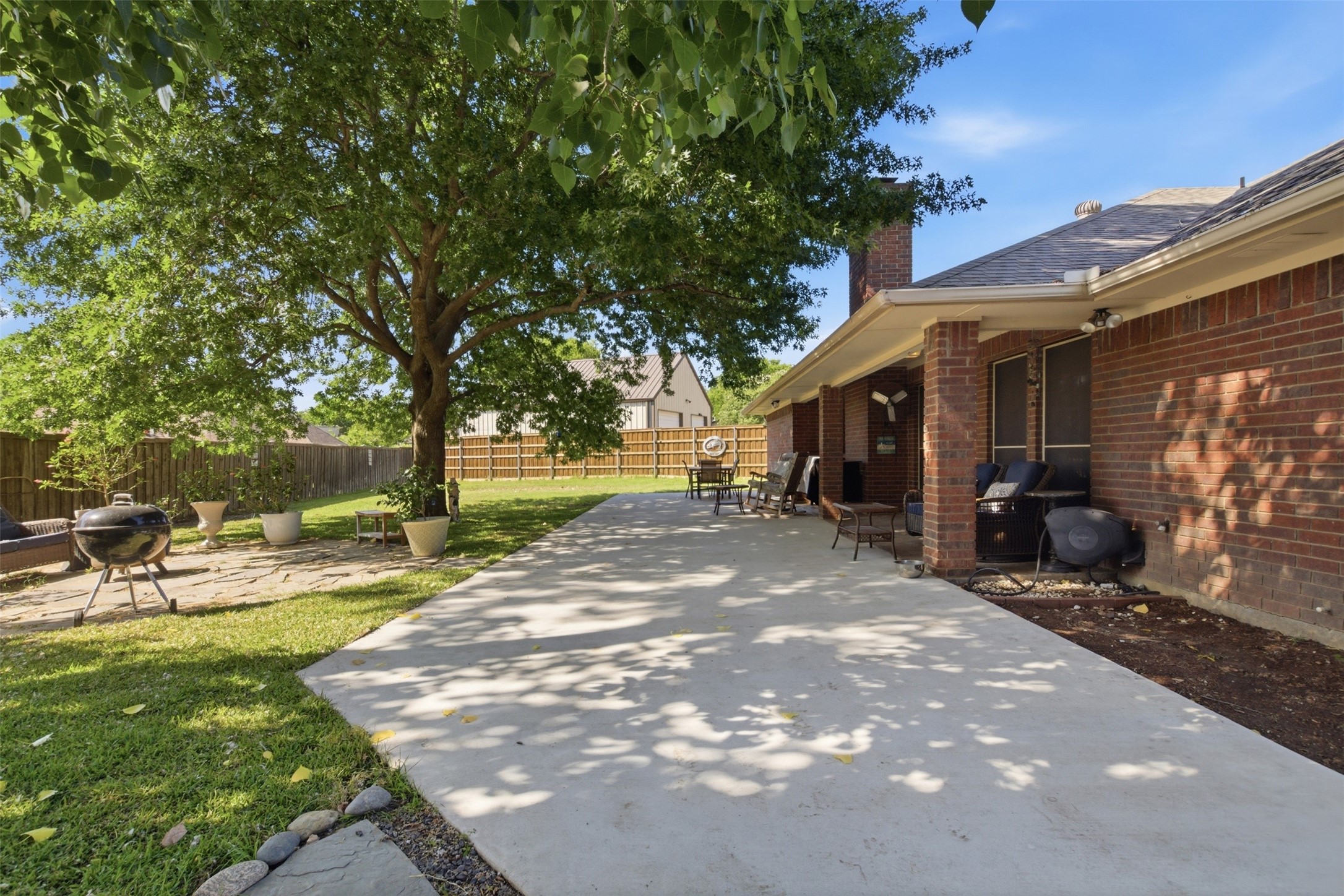 2505 Hillview Court