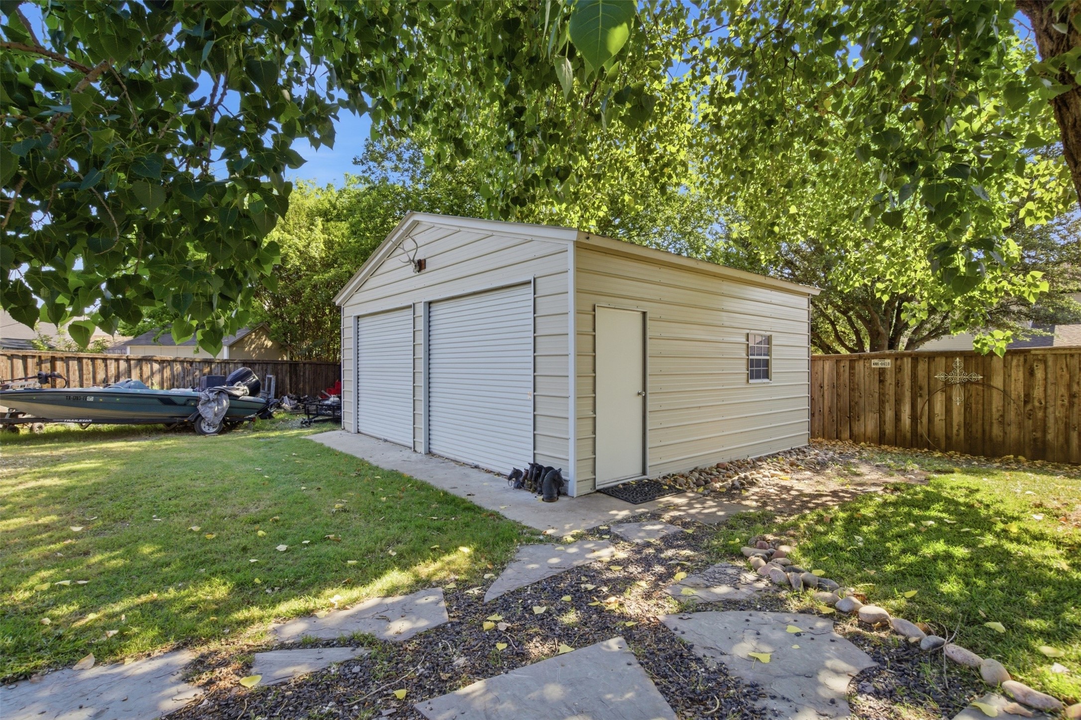 2505 Hillview Court