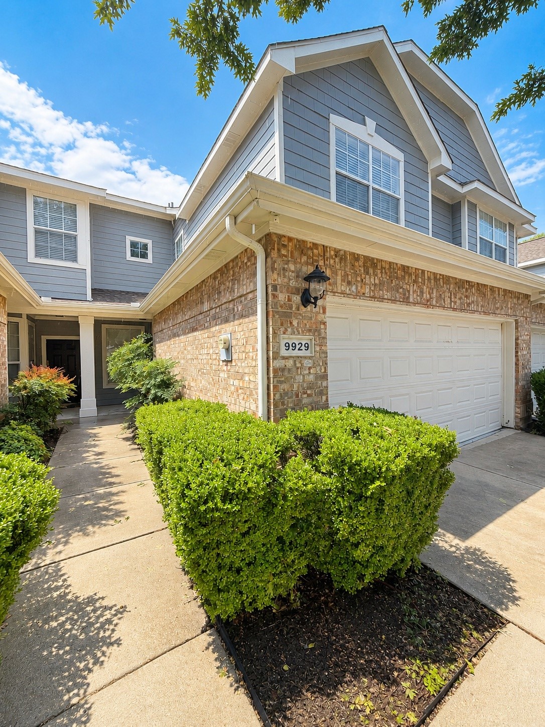 9929 Dryden Lane