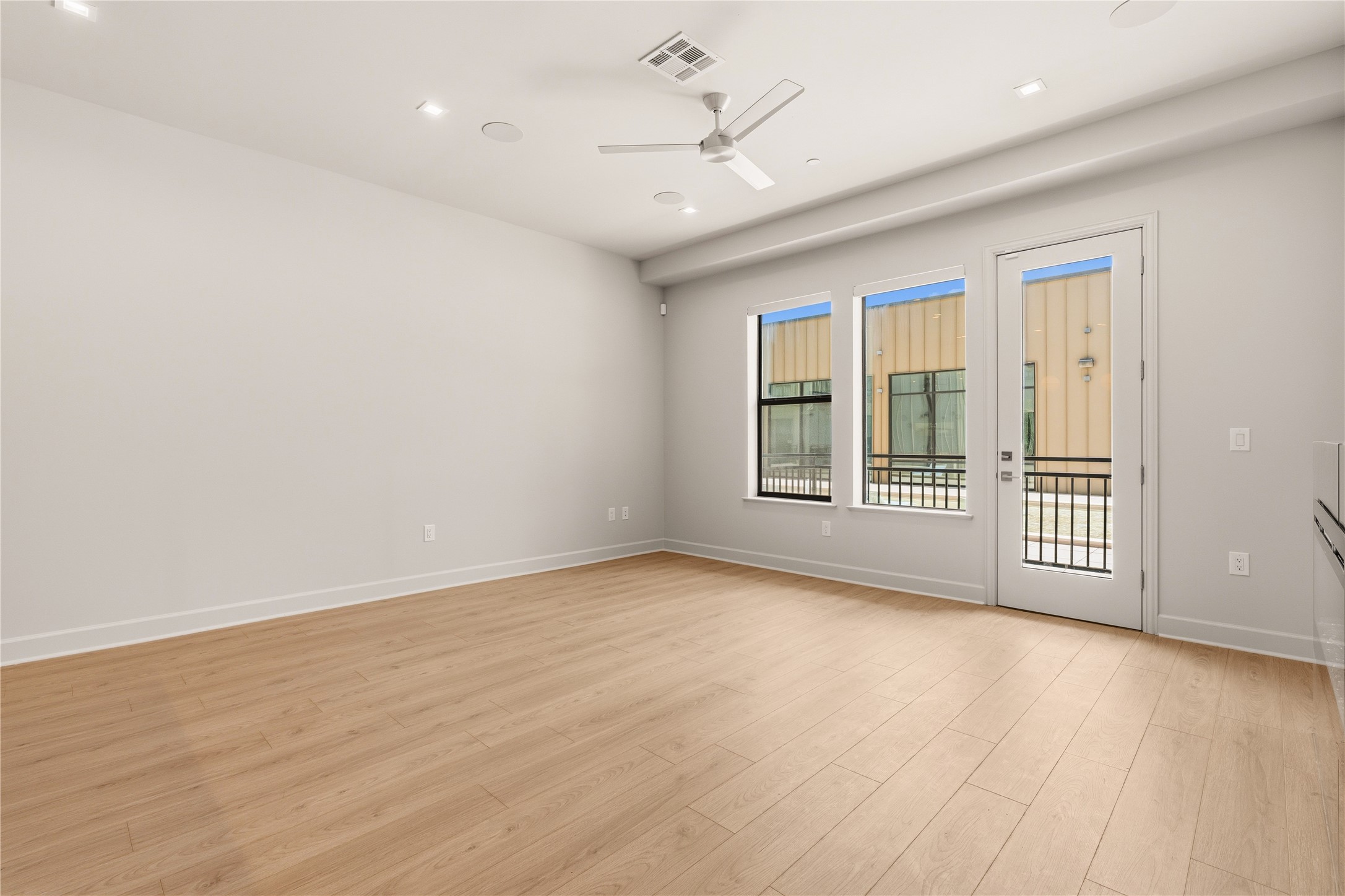 1900 S Ervay Street 311