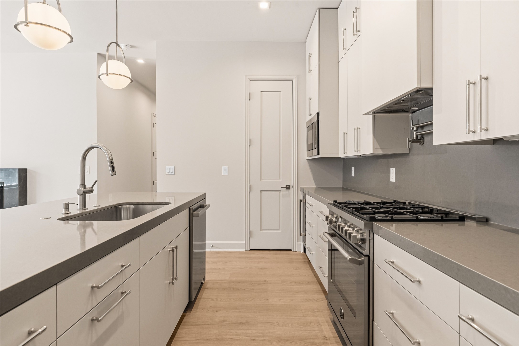 1900 S Ervay Street 311