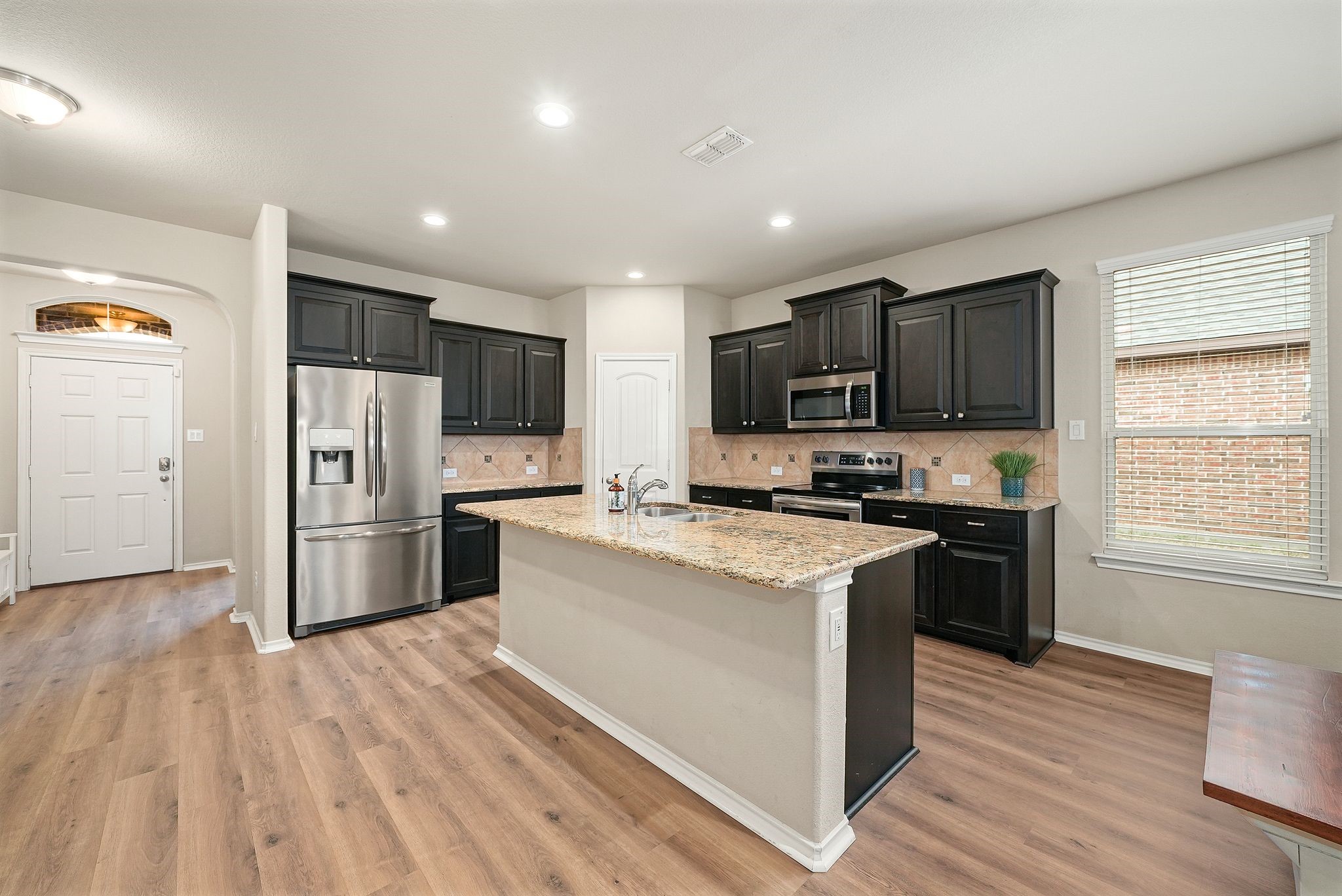 1720 Cross Creek Lane