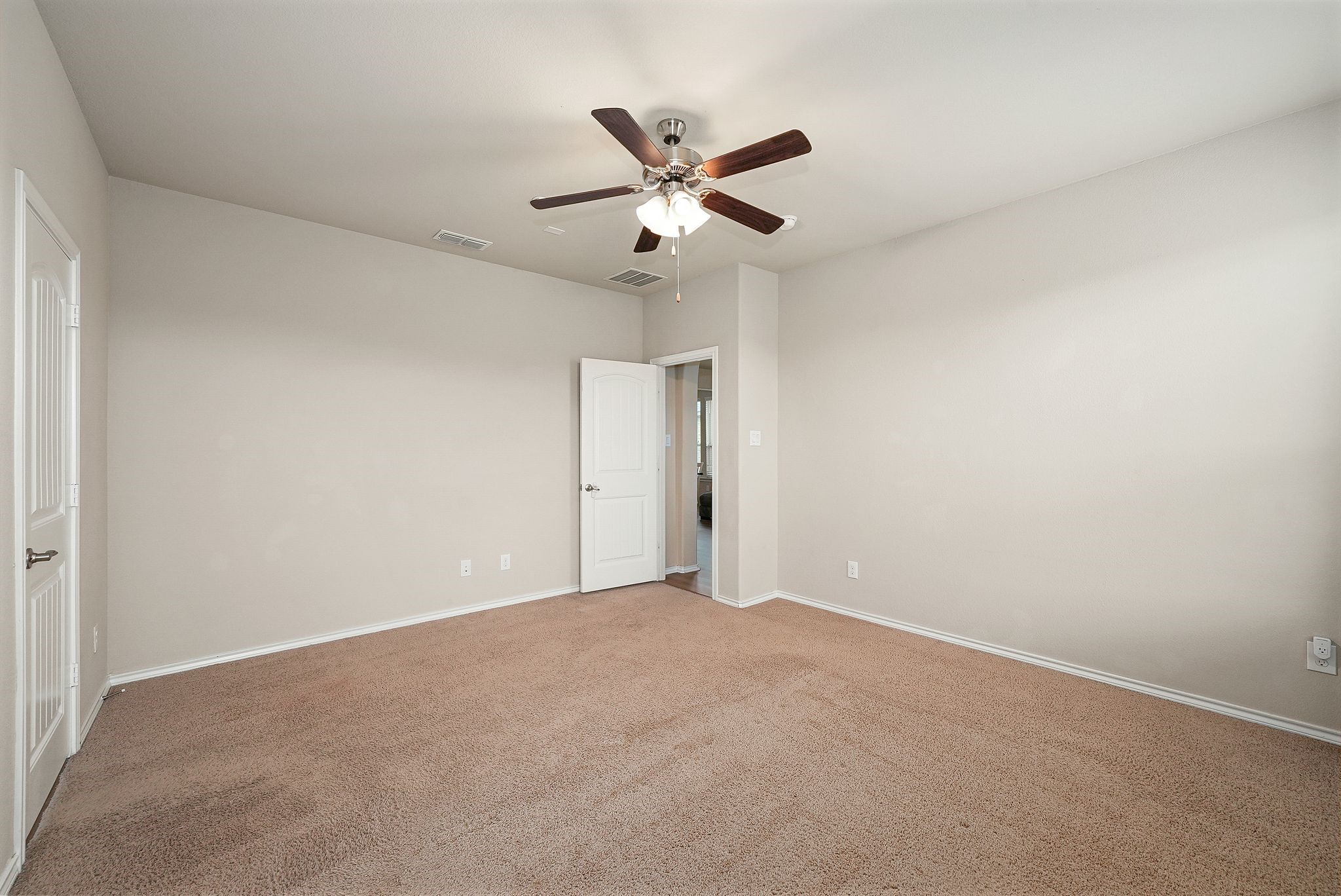 1720 Cross Creek Lane