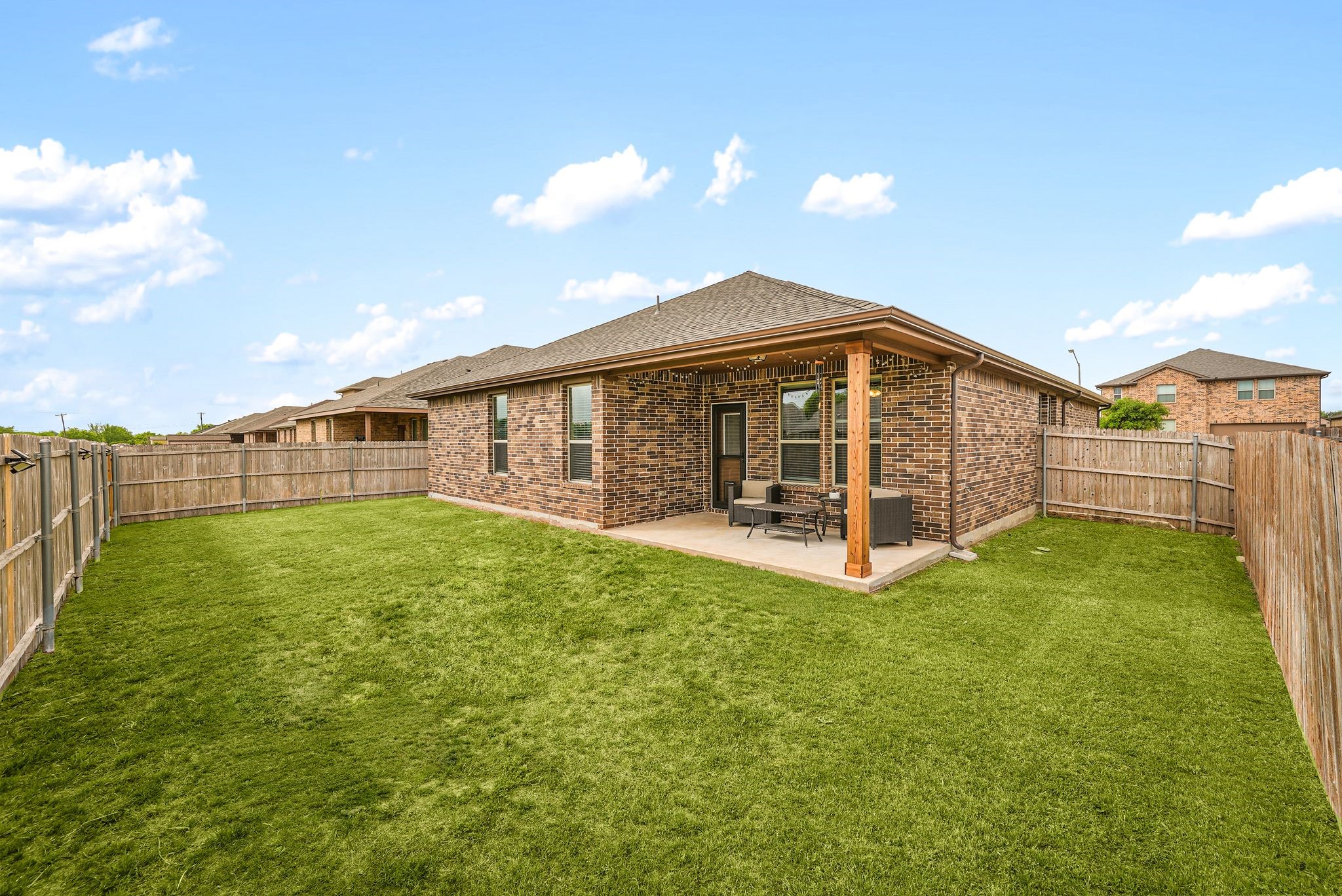 1720 Cross Creek Lane