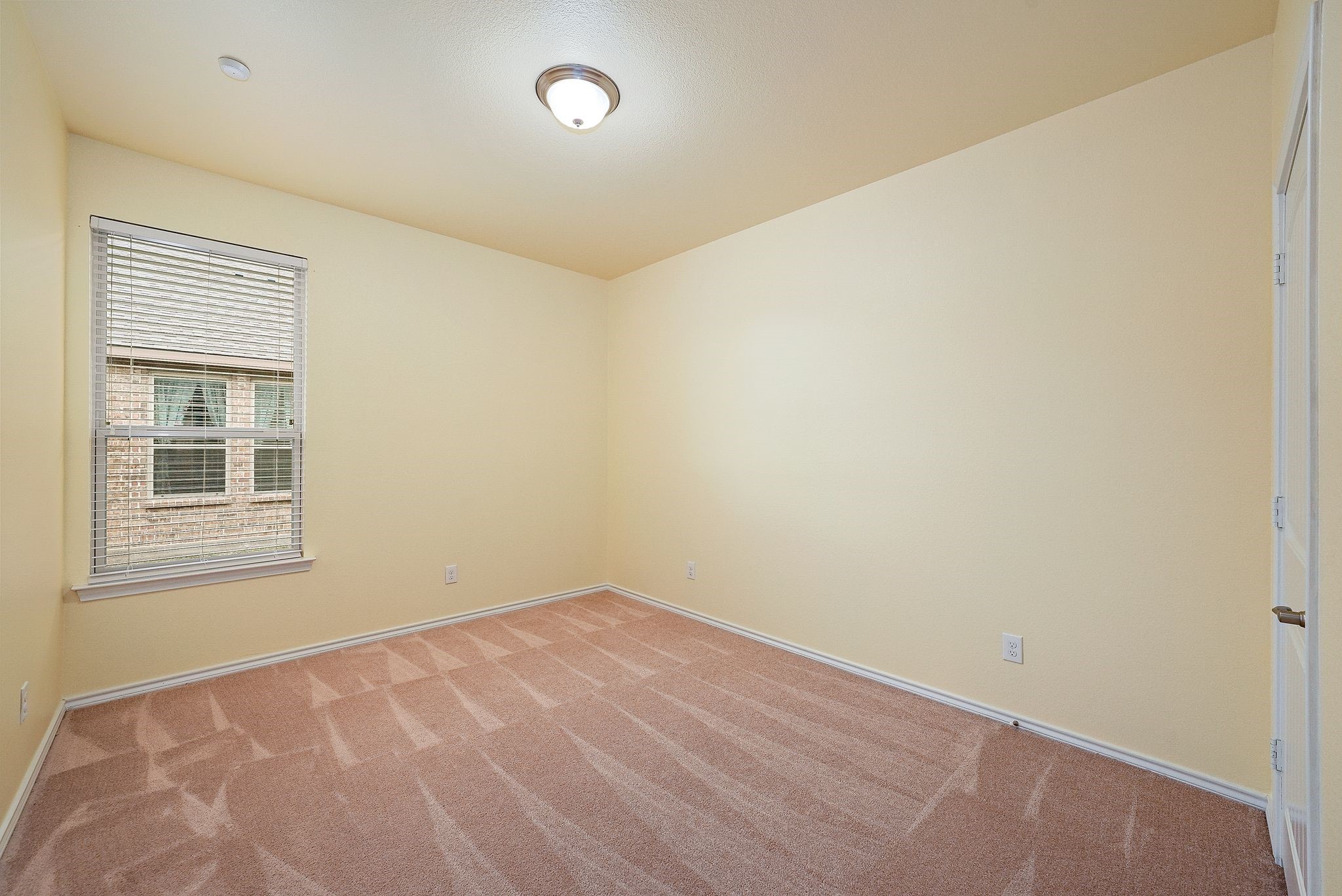 1720 Cross Creek Lane
