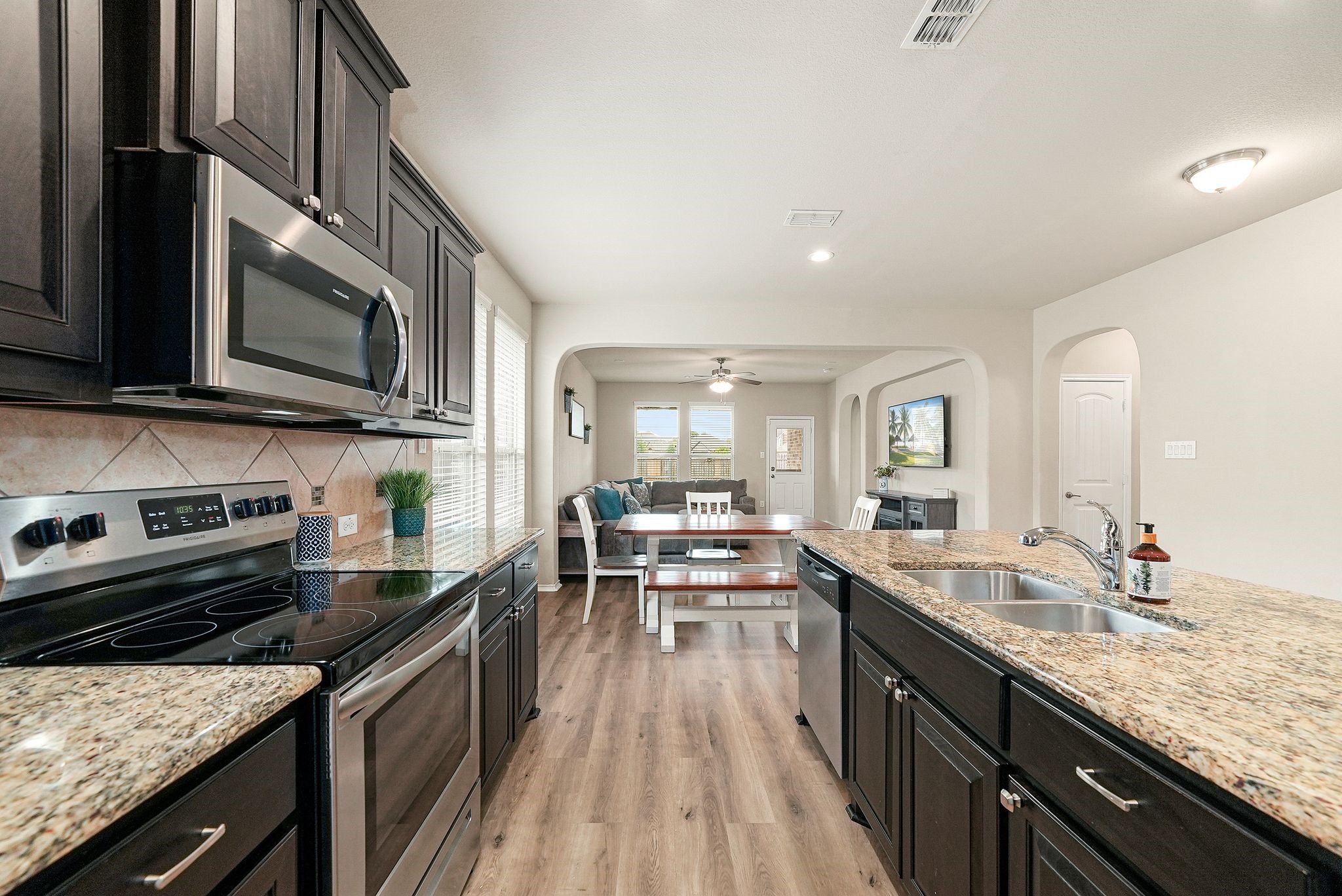 1720 Cross Creek Lane