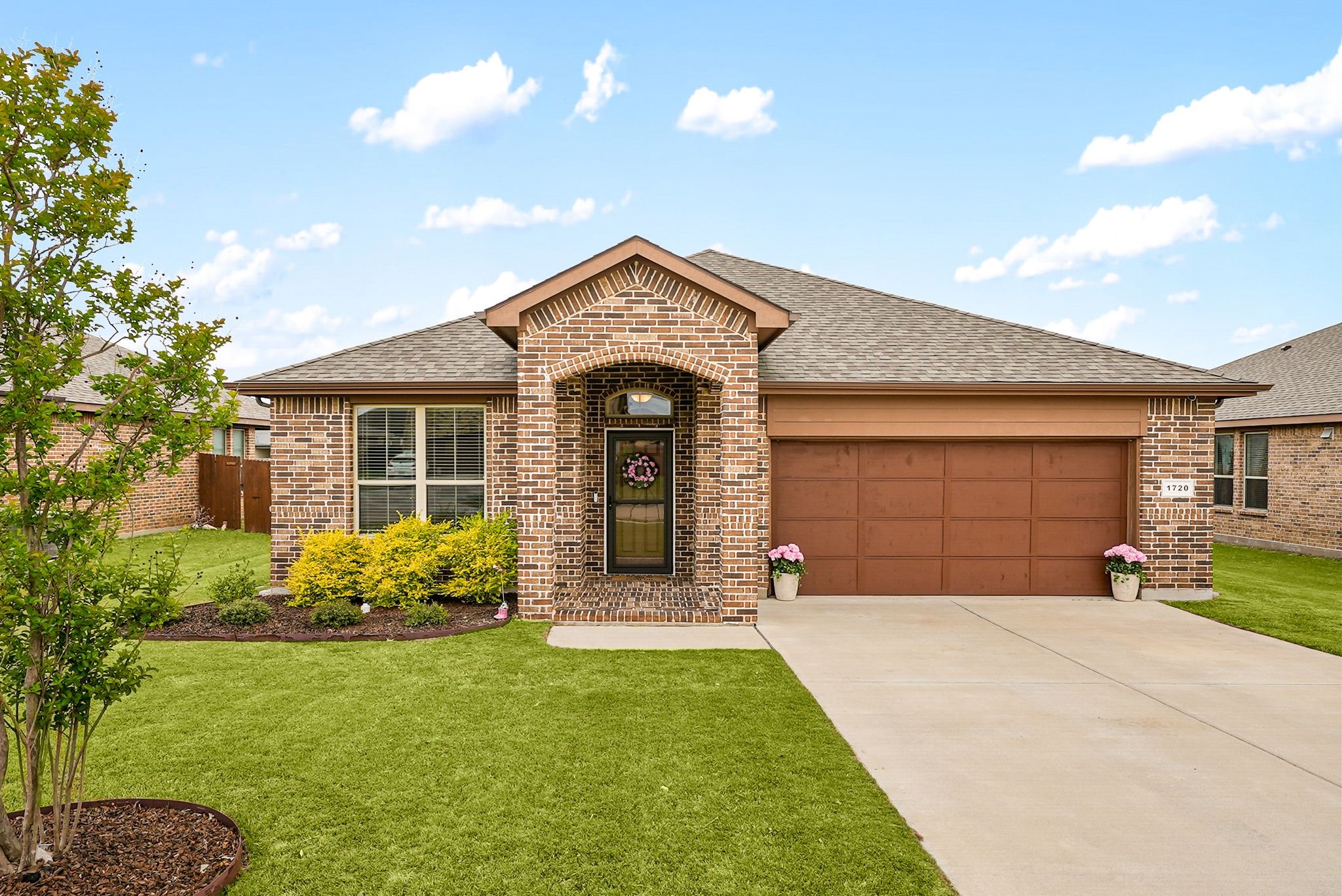 1720 Cross Creek Lane