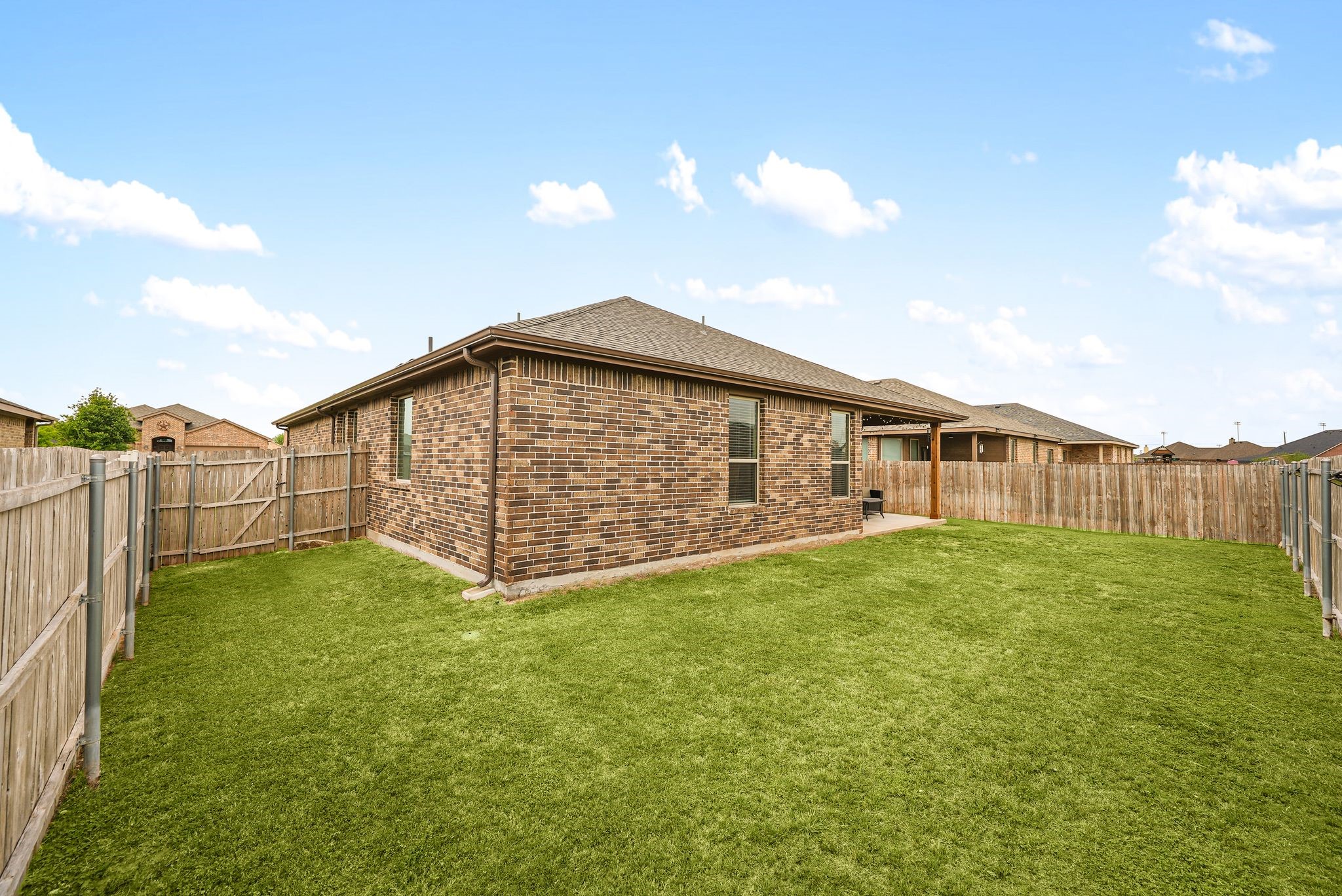 1720 Cross Creek Lane