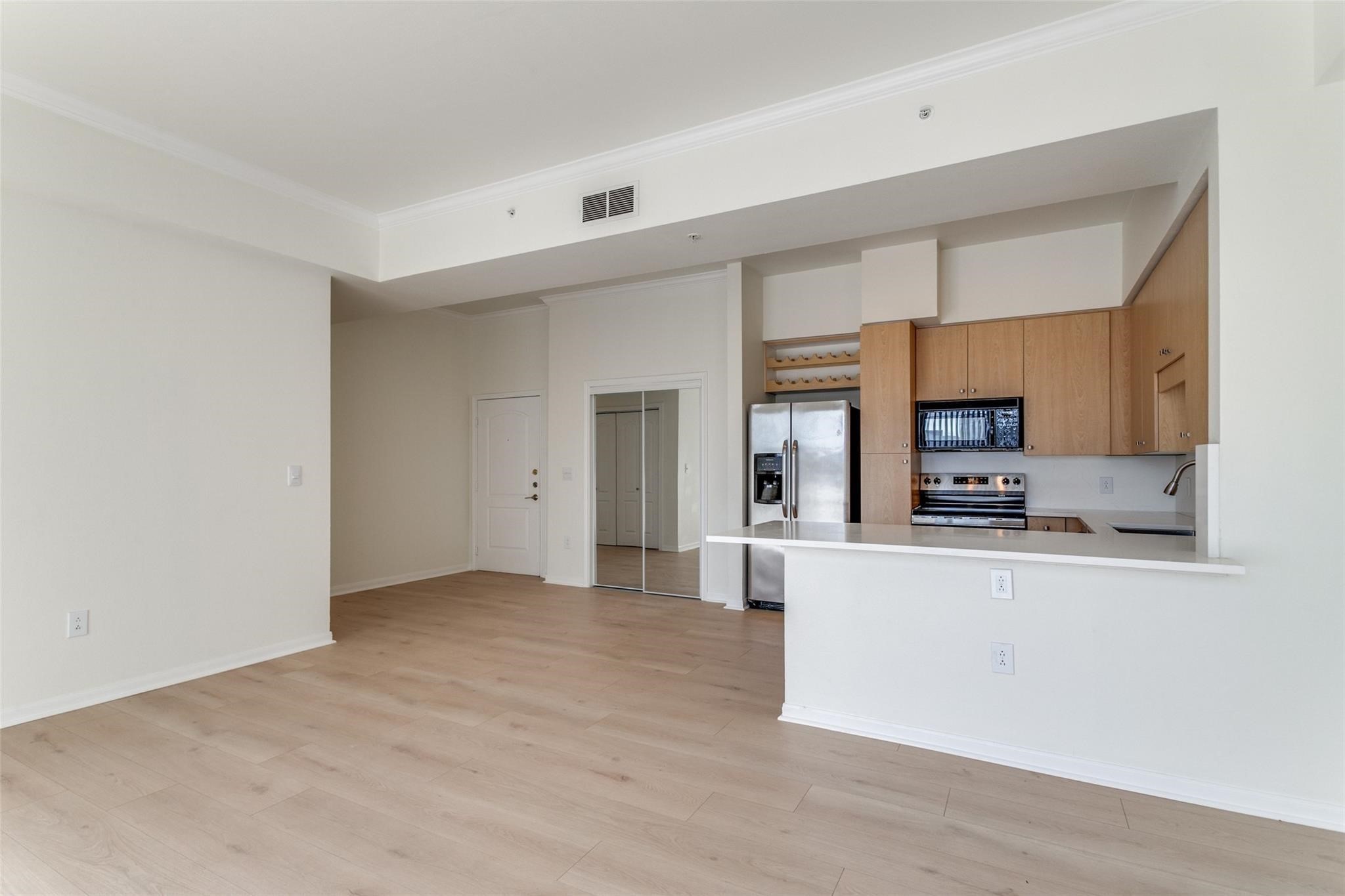 3225 Turtle Creek Boulevard 1231