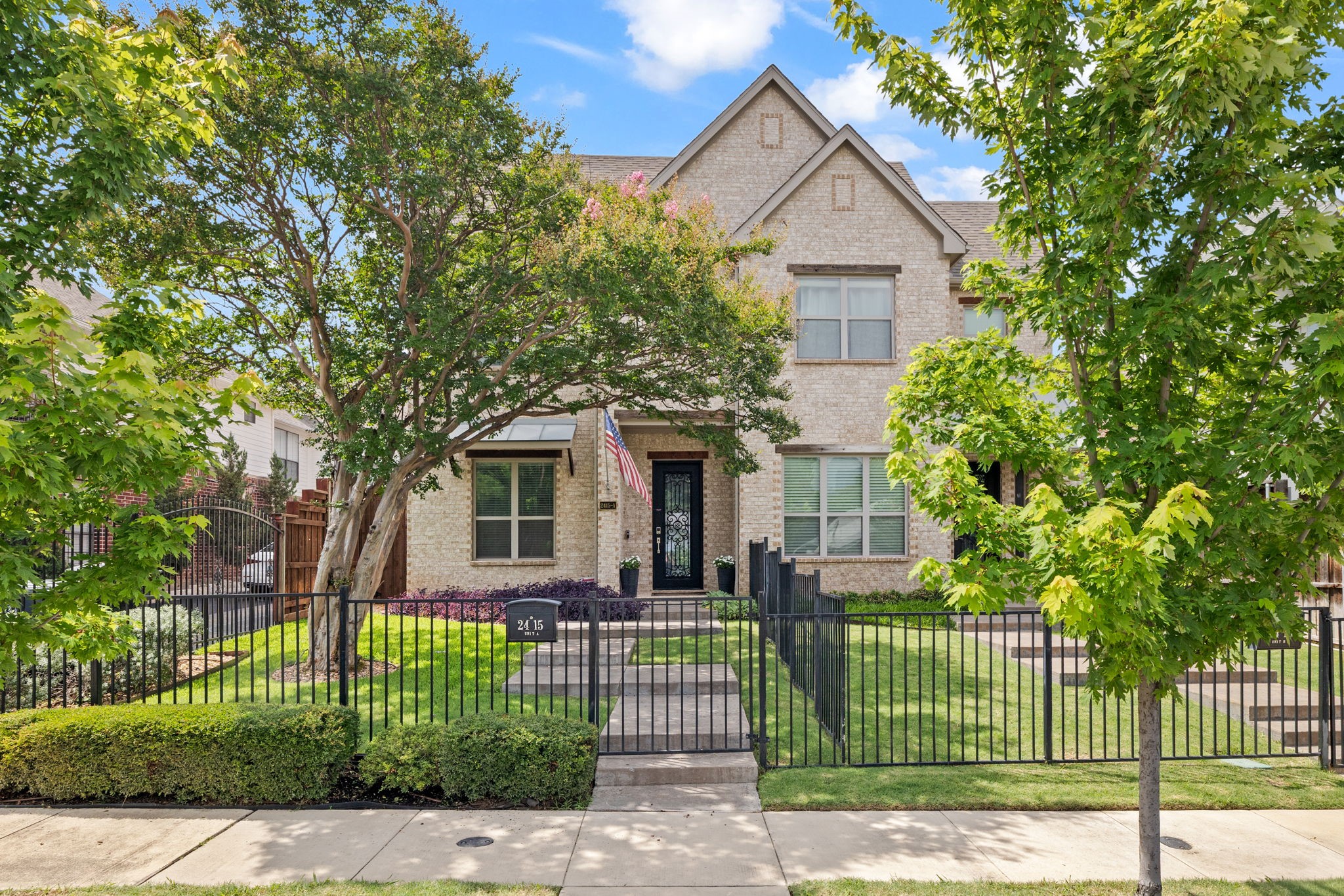 2415 Knight Street A