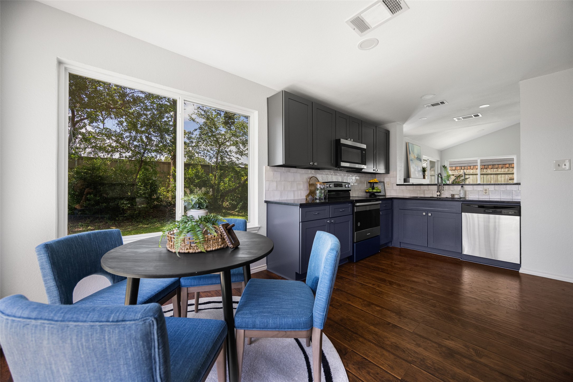 557 Dove Creek Circle