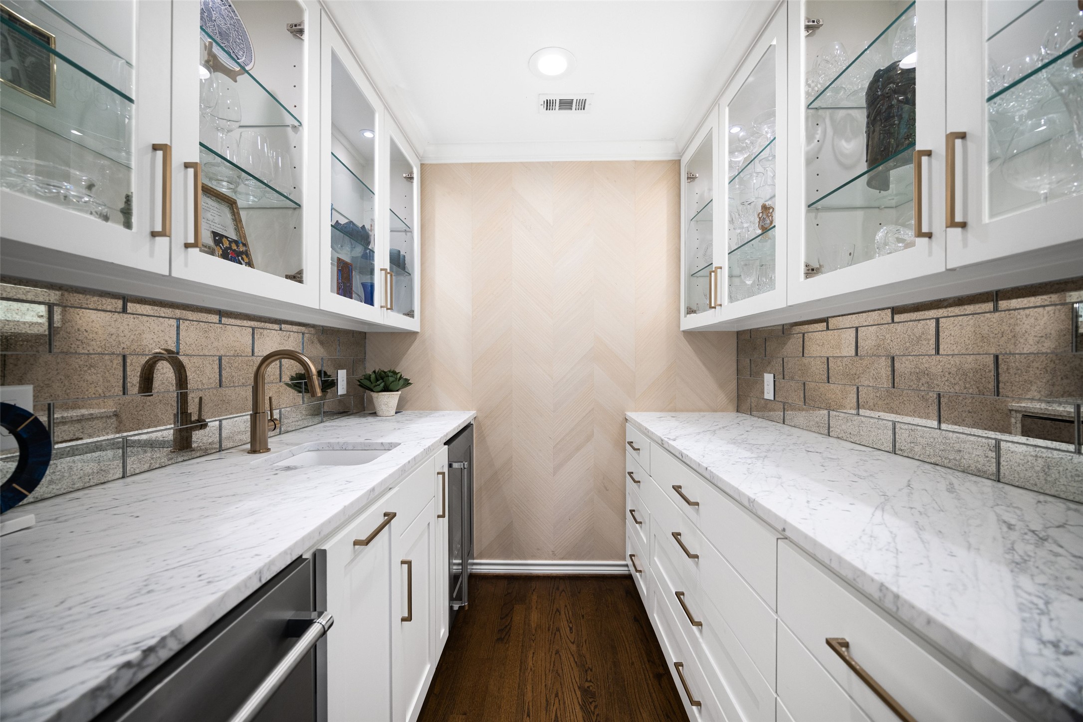 4243 Beechwood Lane