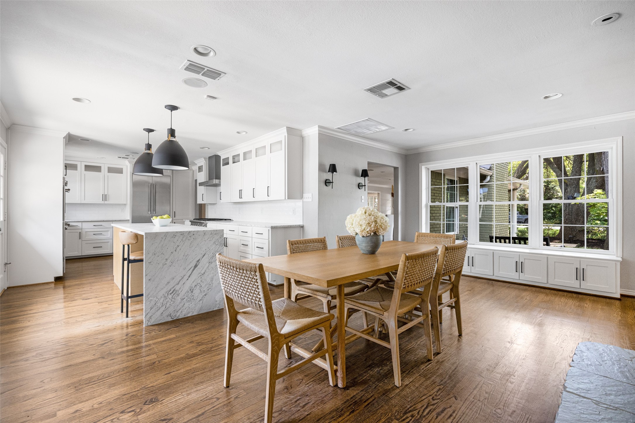 4243 Beechwood Lane