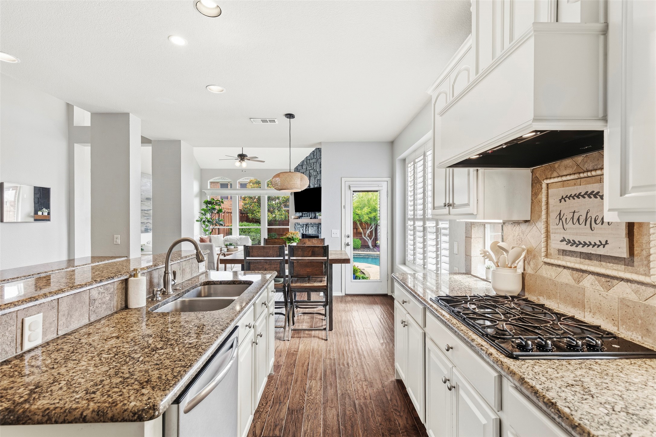 2996 La vista Lane