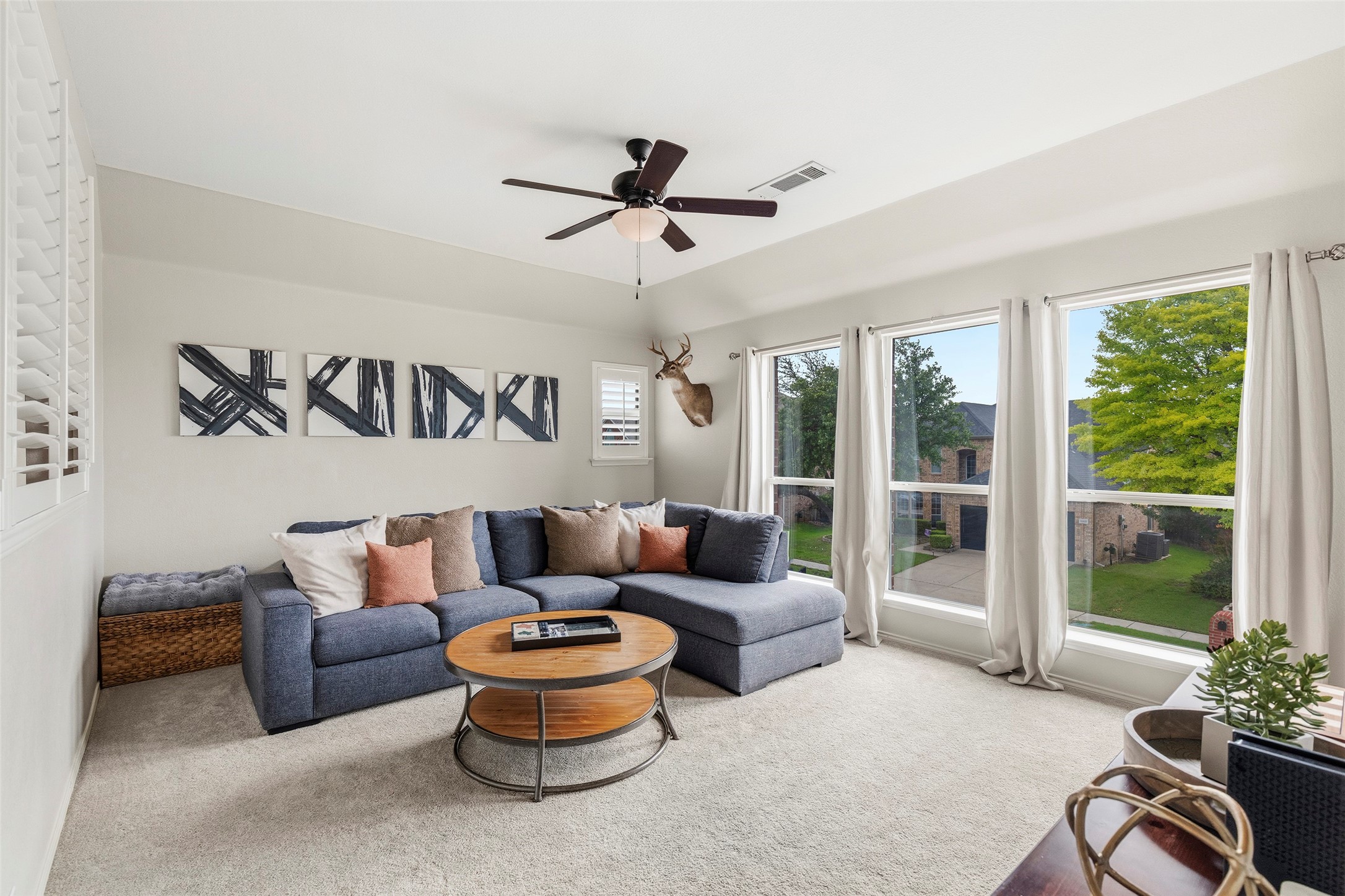 2996 La vista Lane
