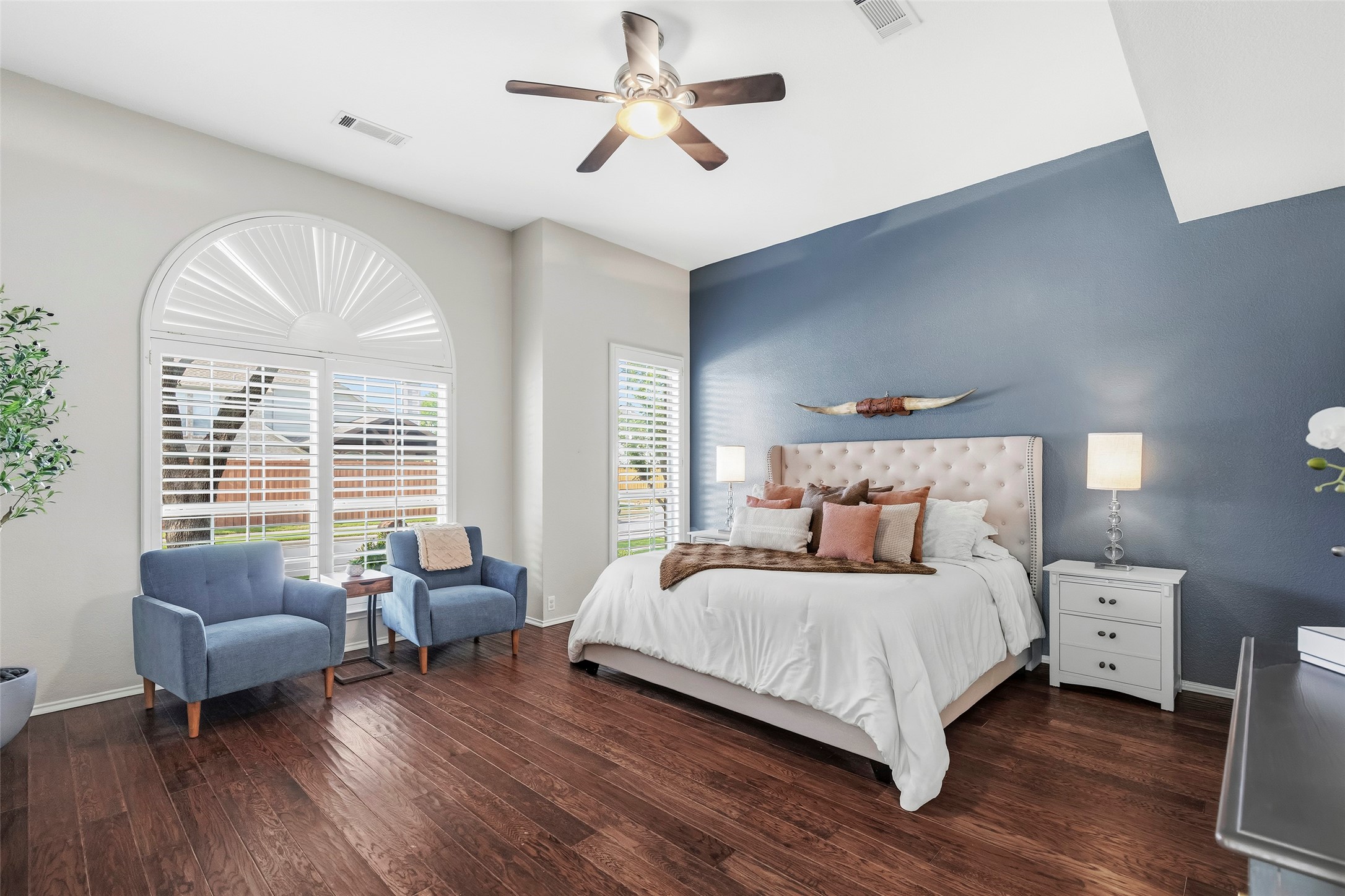 2996 La vista Lane