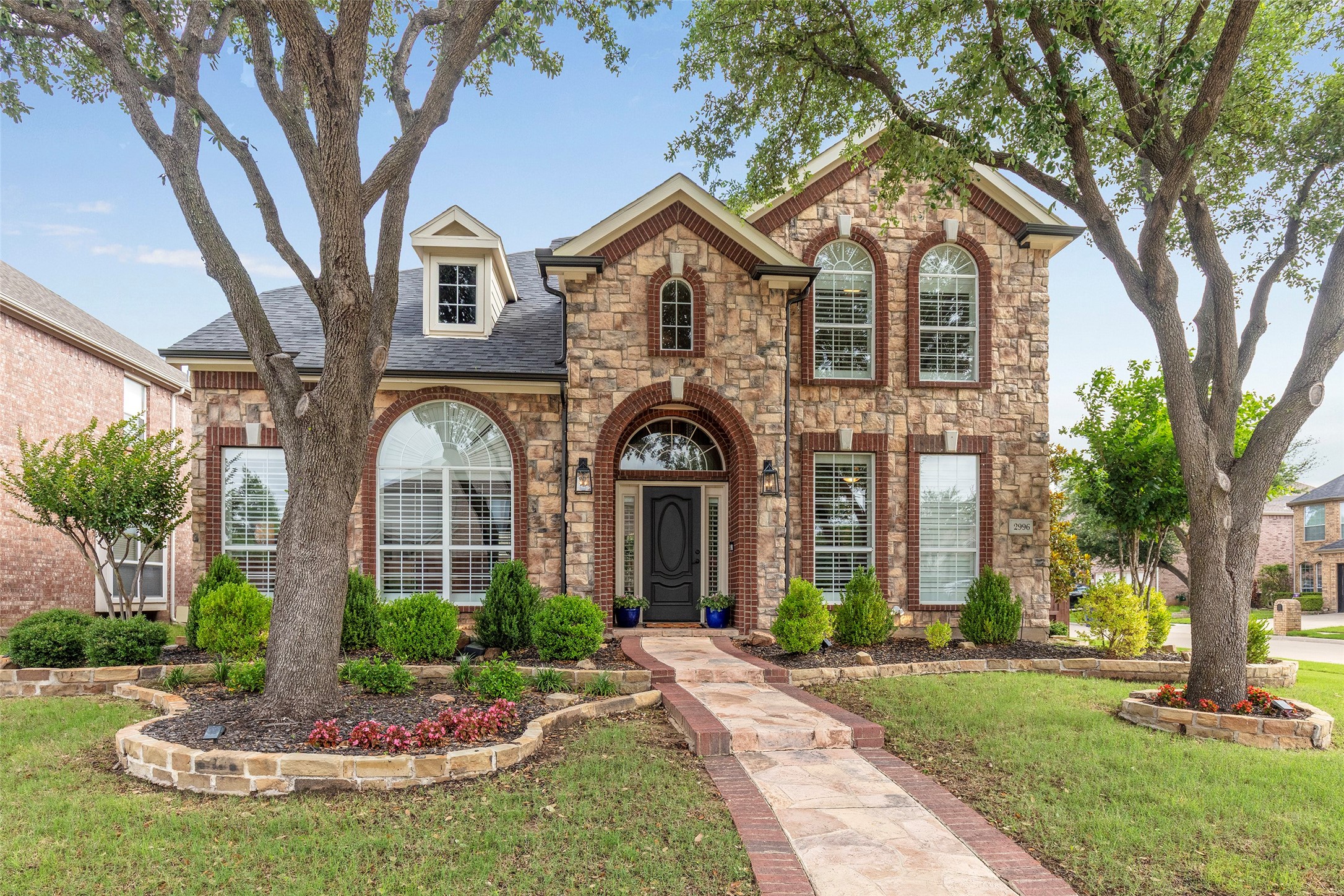 2996 La vista Lane