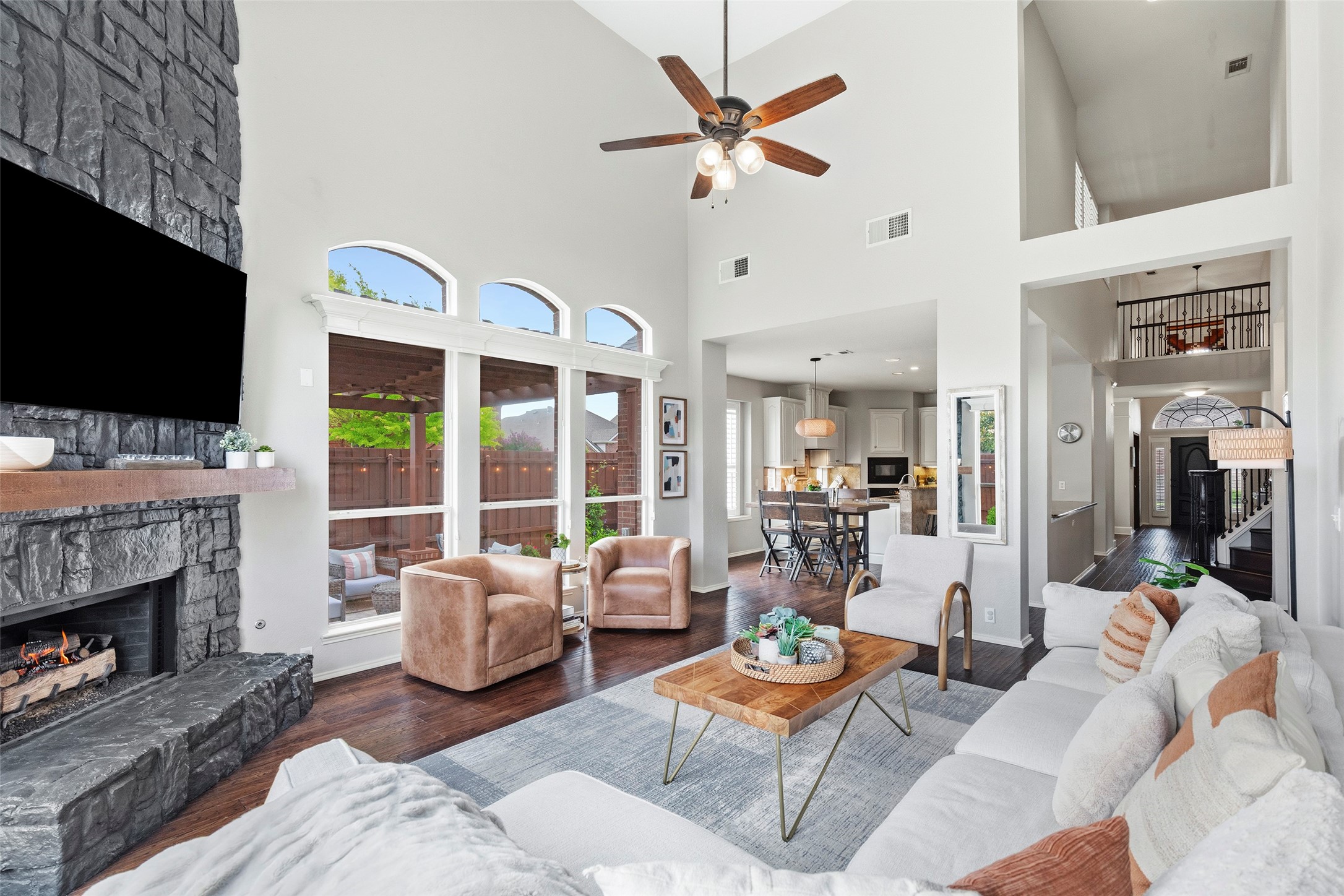 2996 La vista Lane