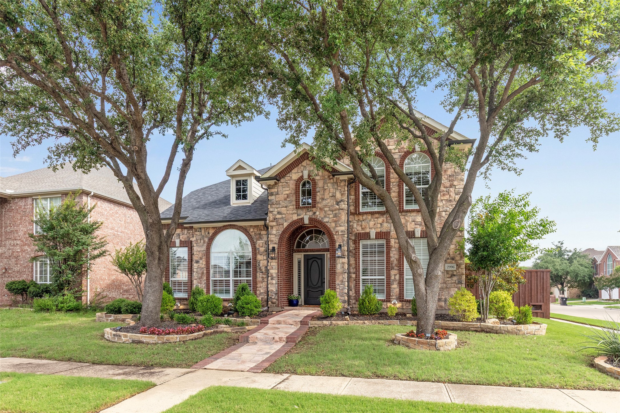 2996 La vista Lane