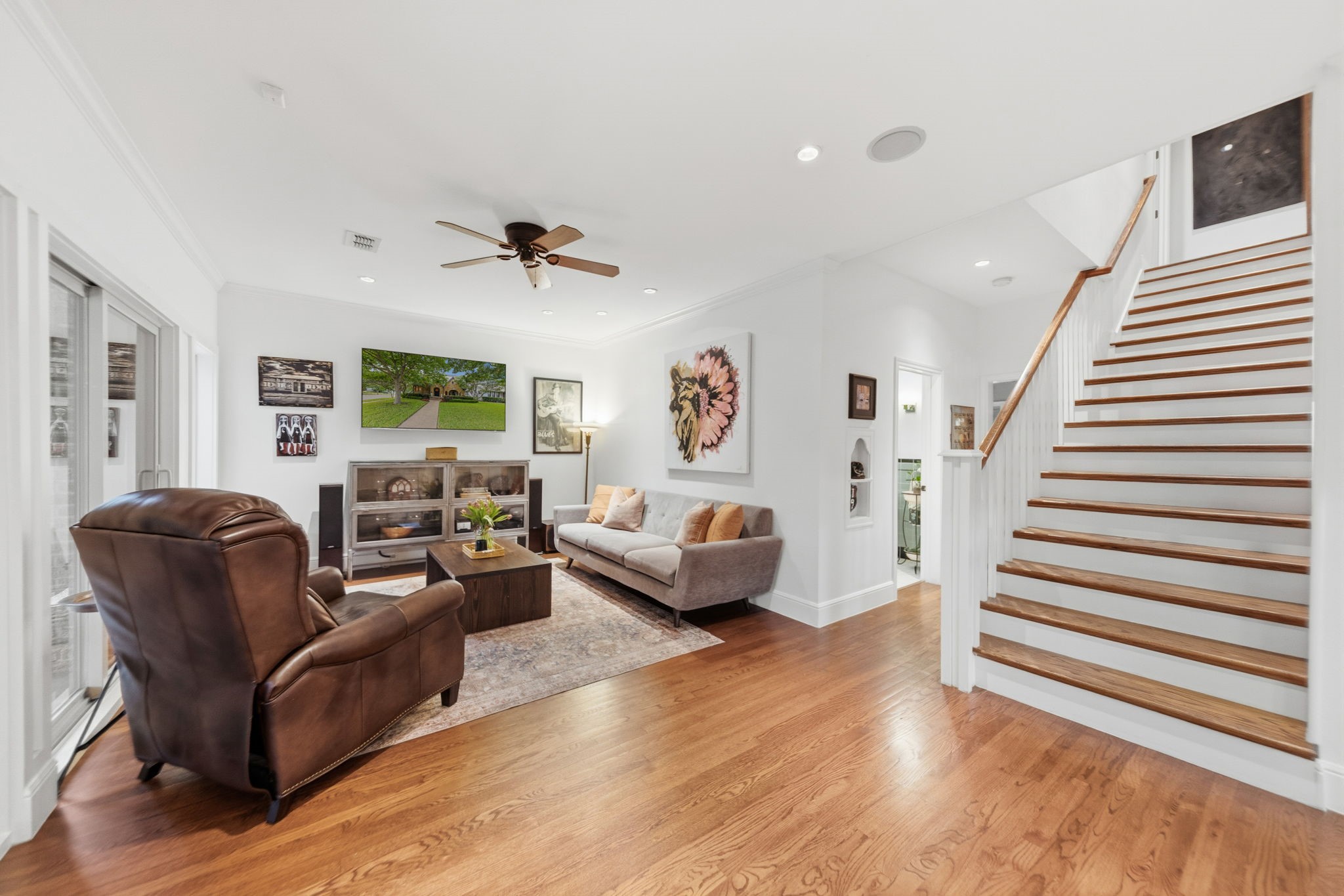 5603 Vanderbilt Avenue