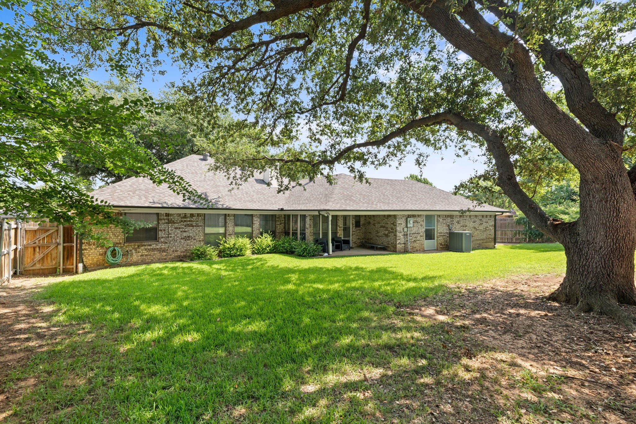 1128 Wingate Drive