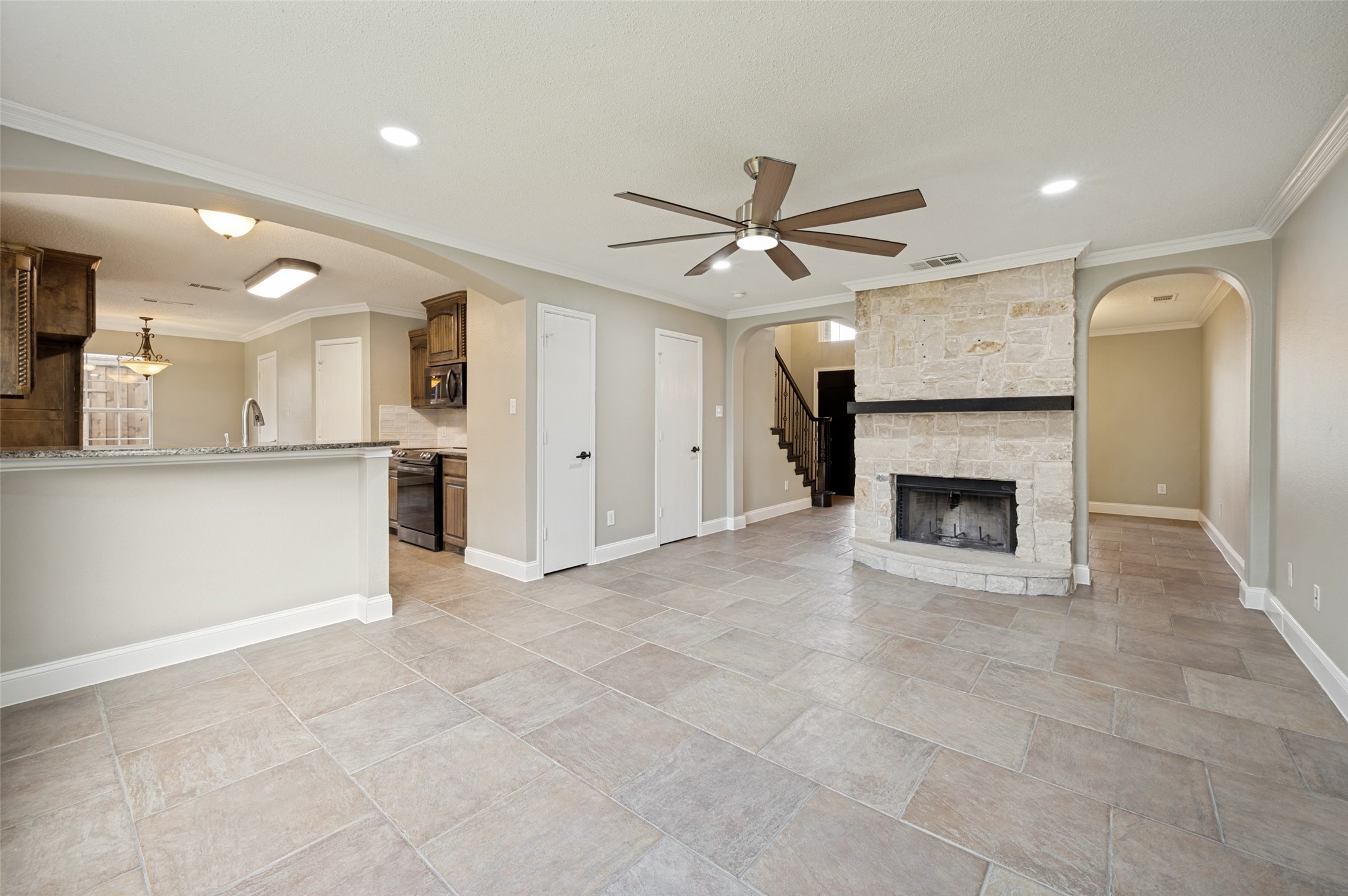 604 Alcove Drive