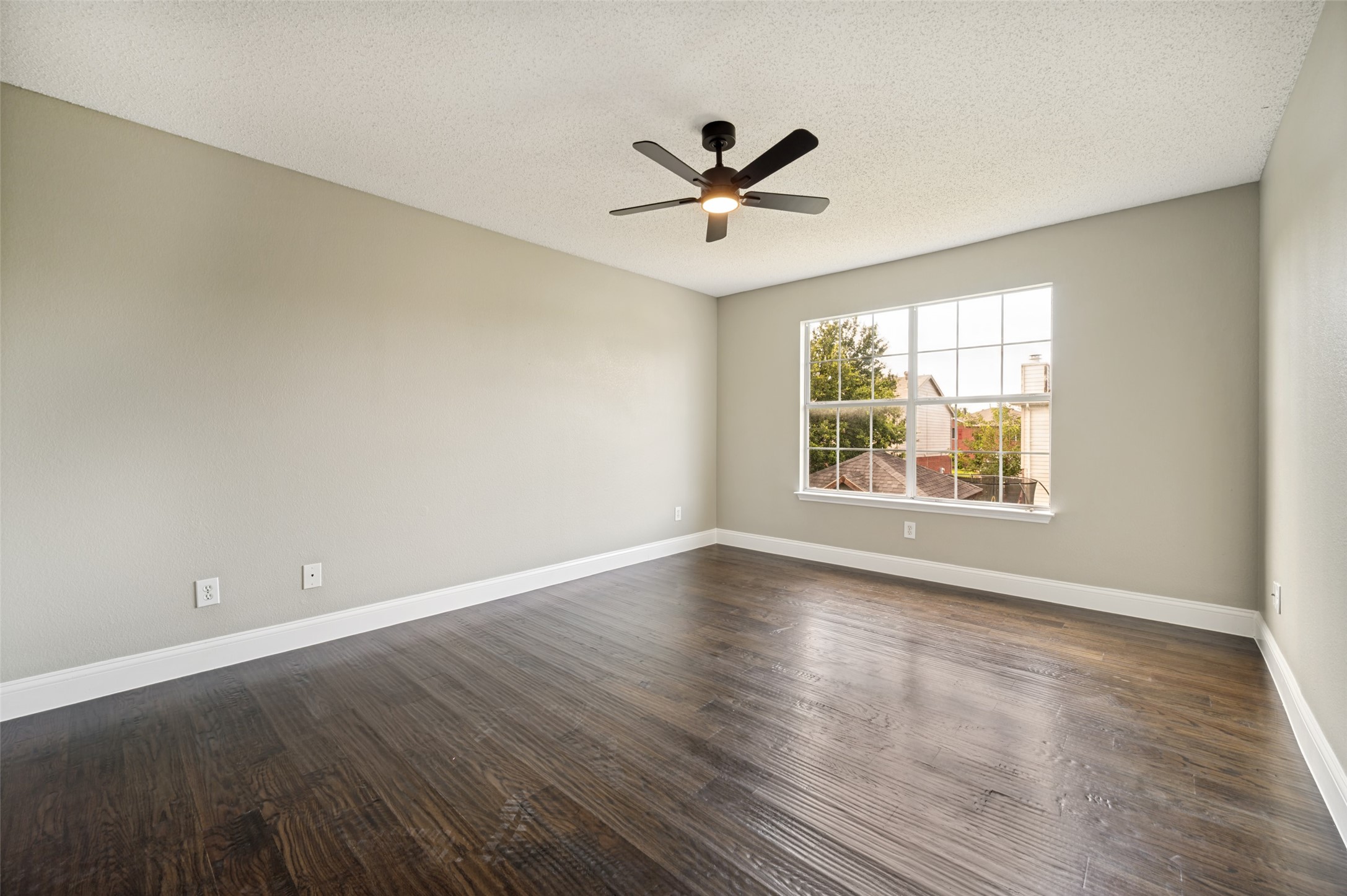 604 Alcove Drive
