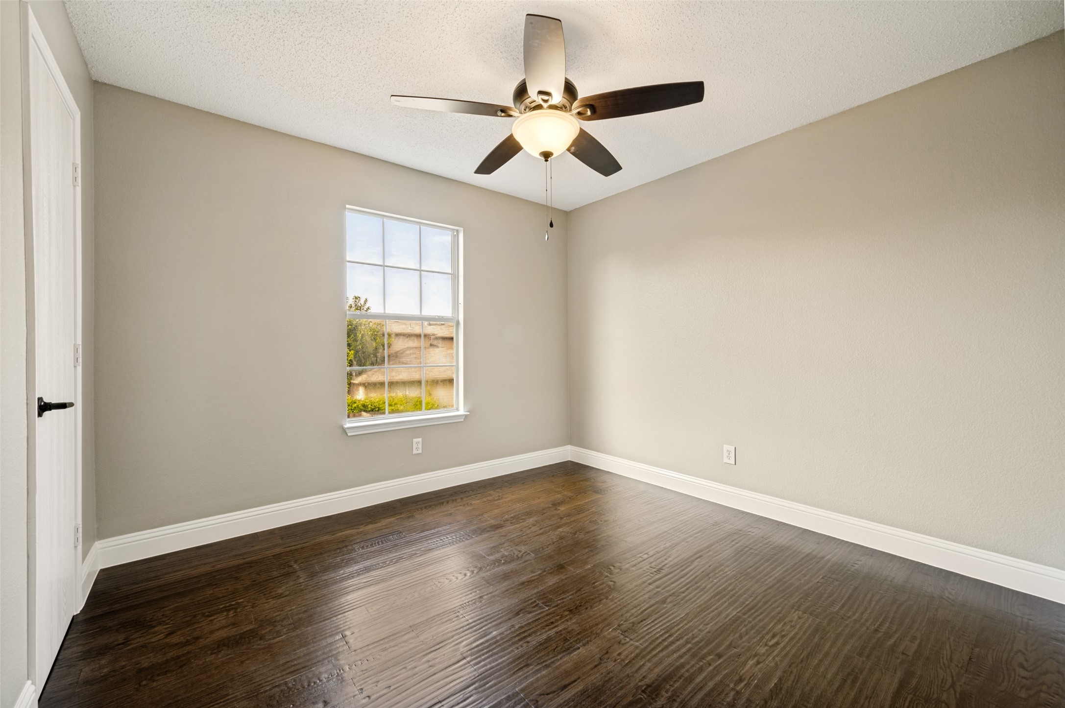 604 Alcove Drive