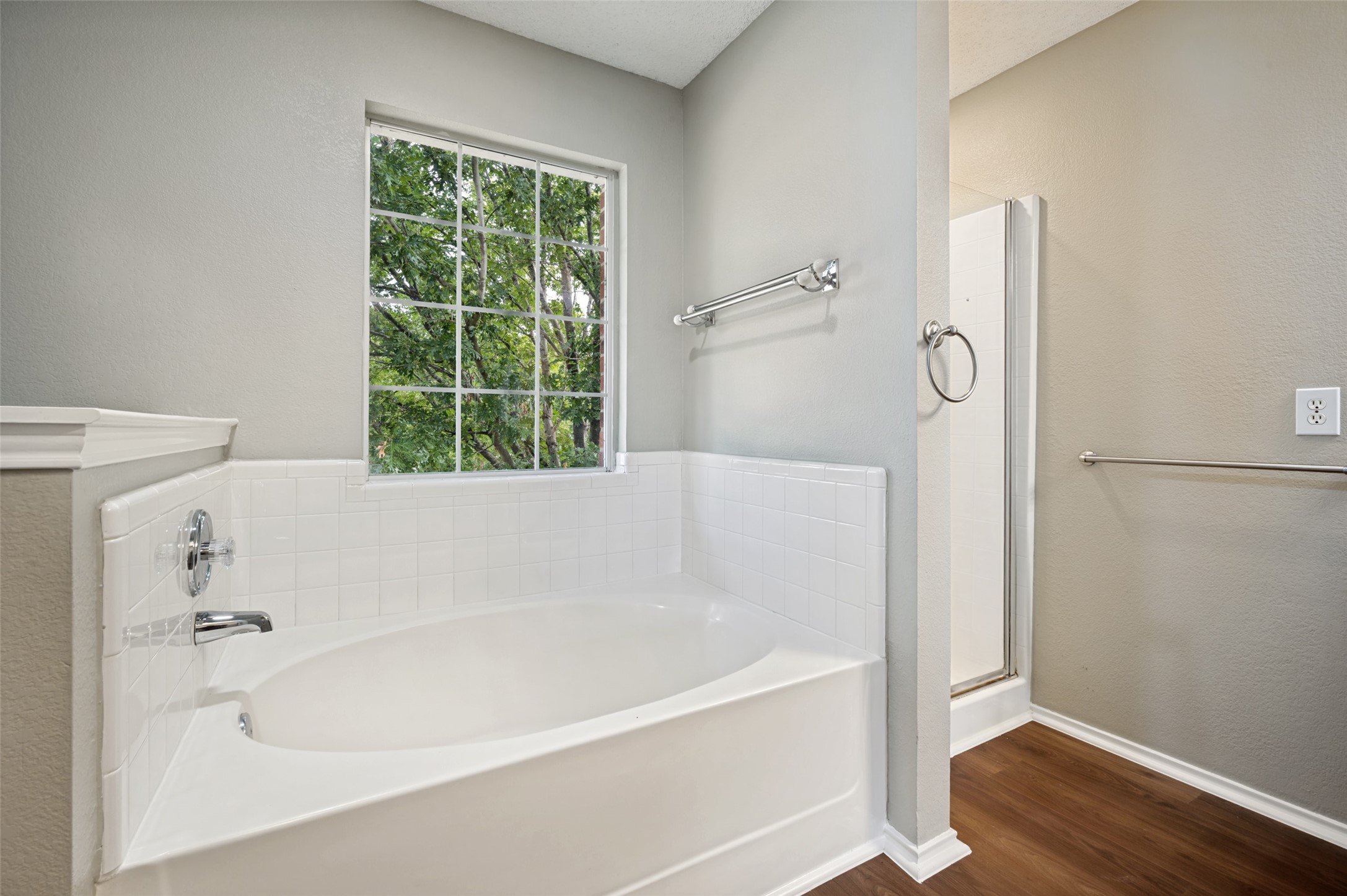604 Alcove Drive