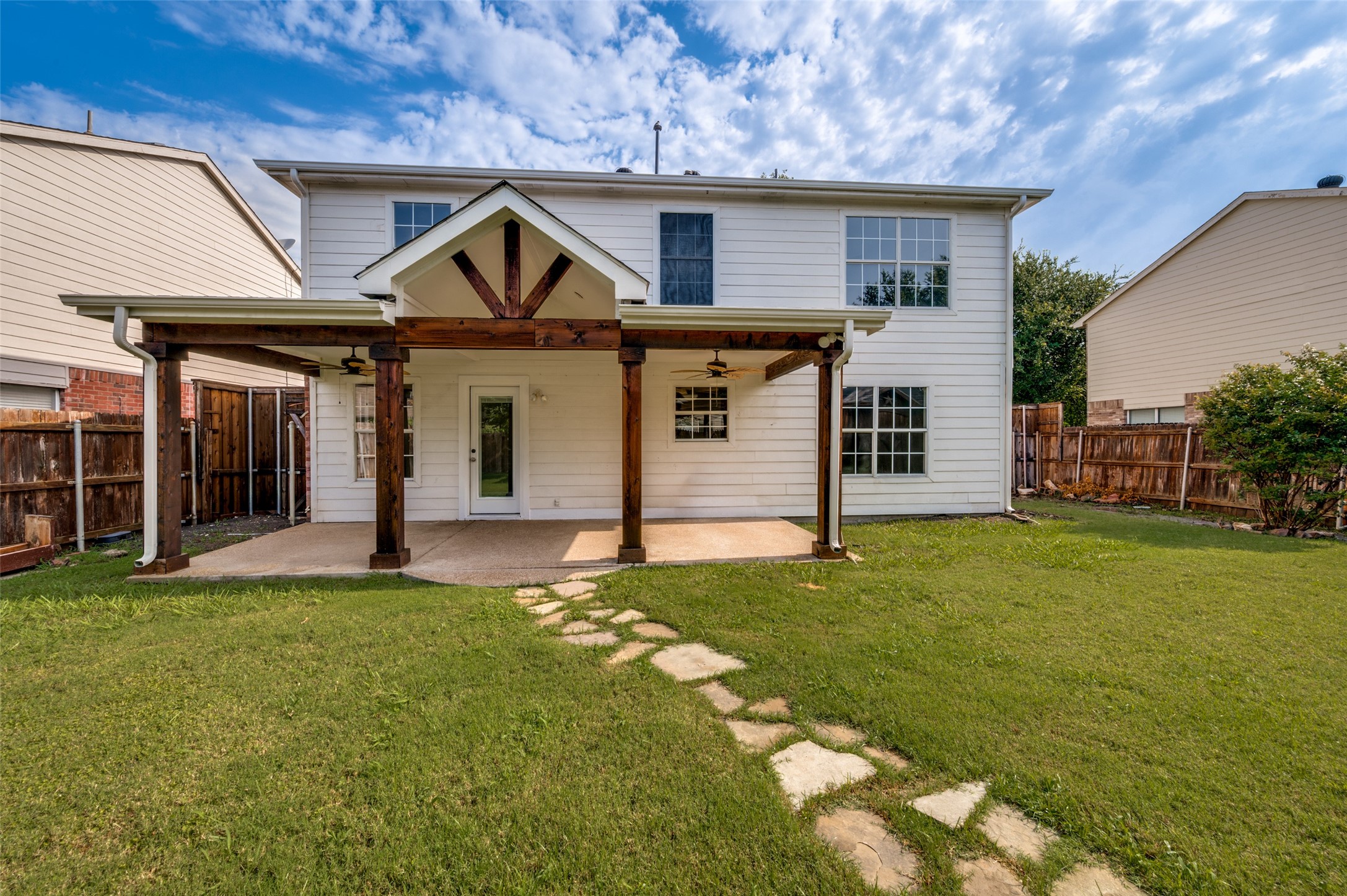 604 Alcove Drive