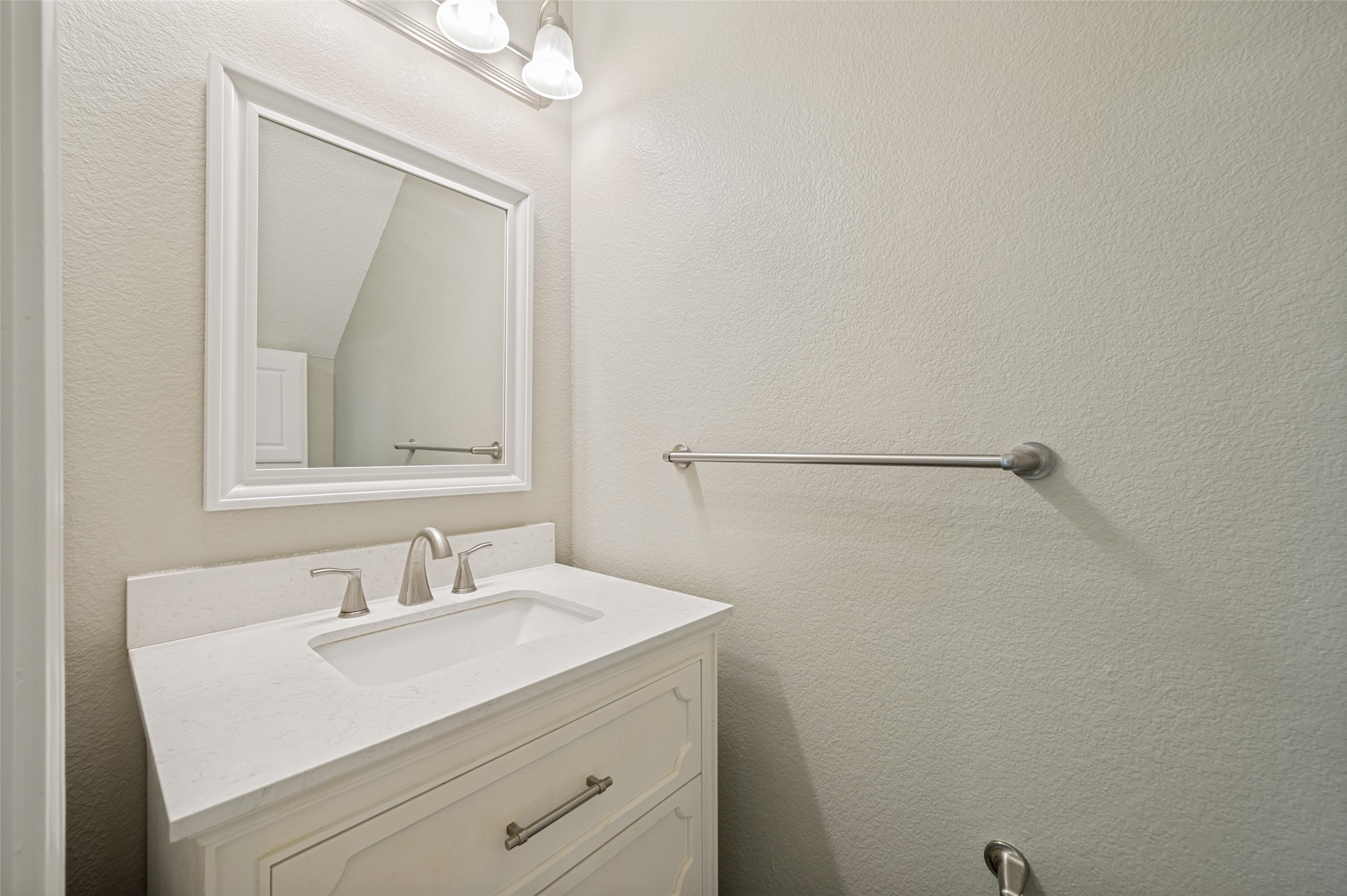 604 Alcove Drive