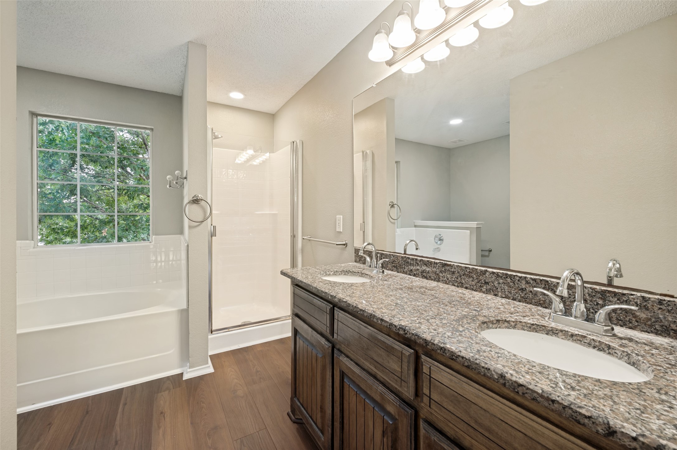 604 Alcove Drive