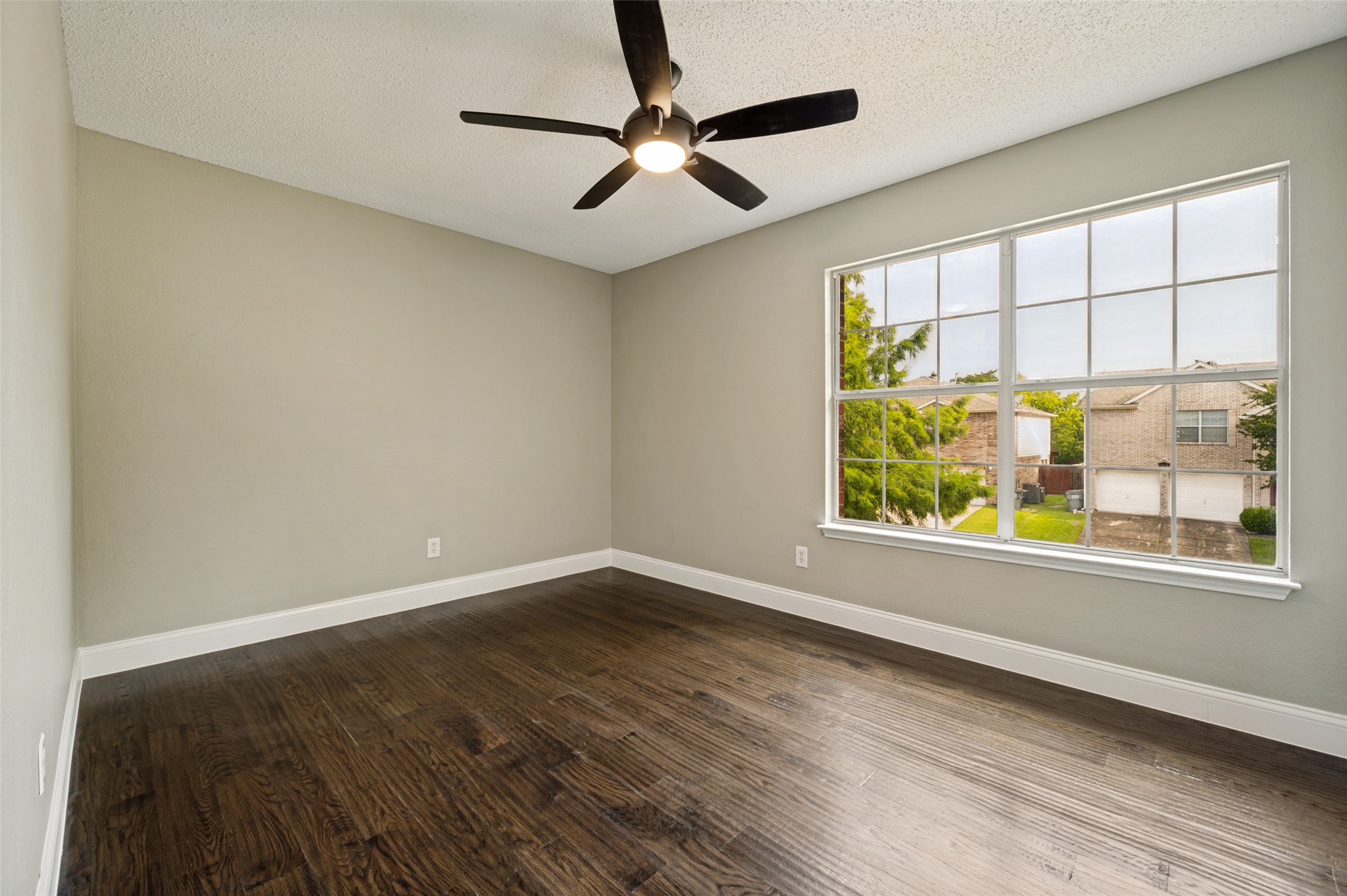 604 Alcove Drive