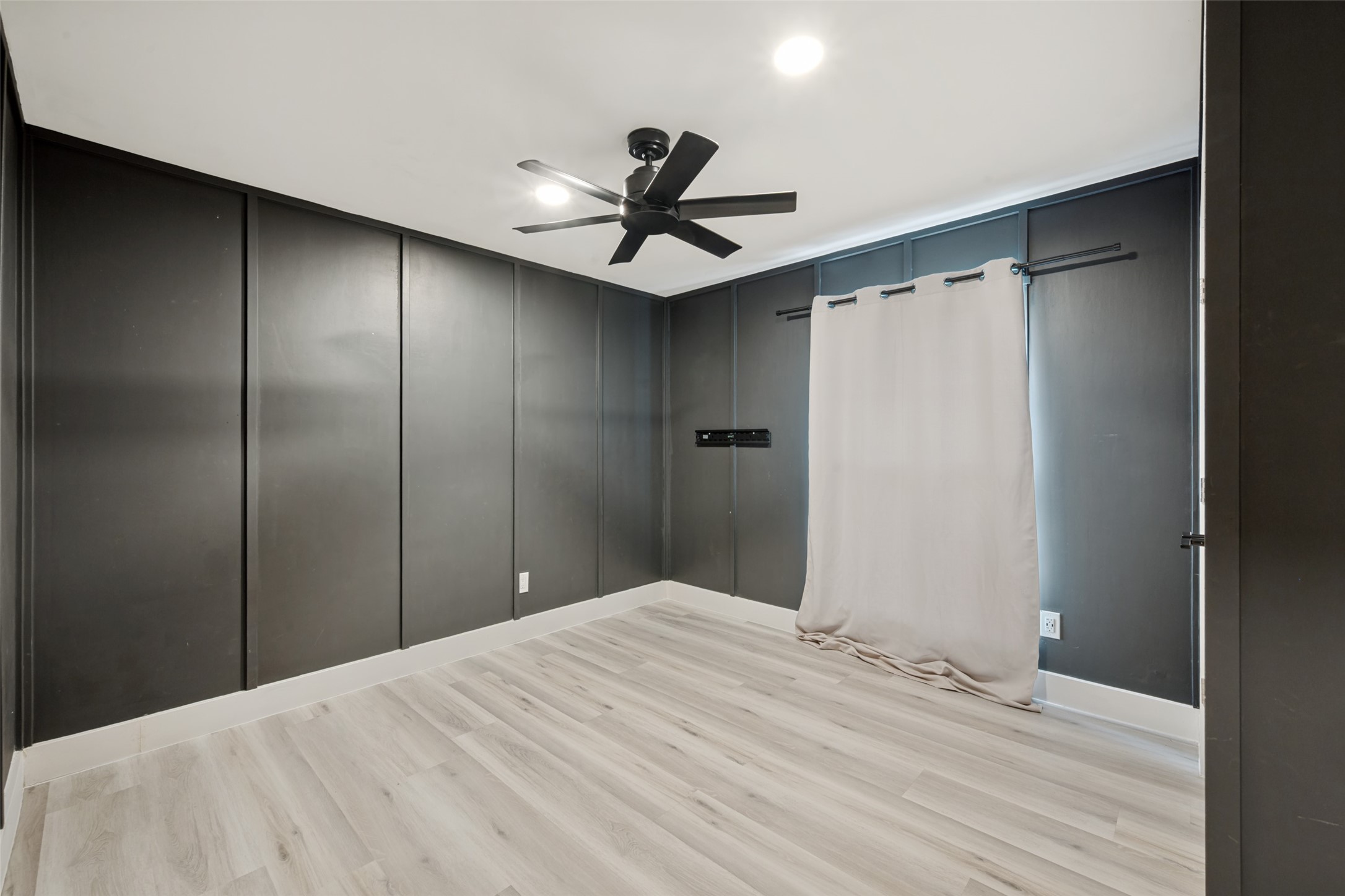 7609 Greenleaf Court
