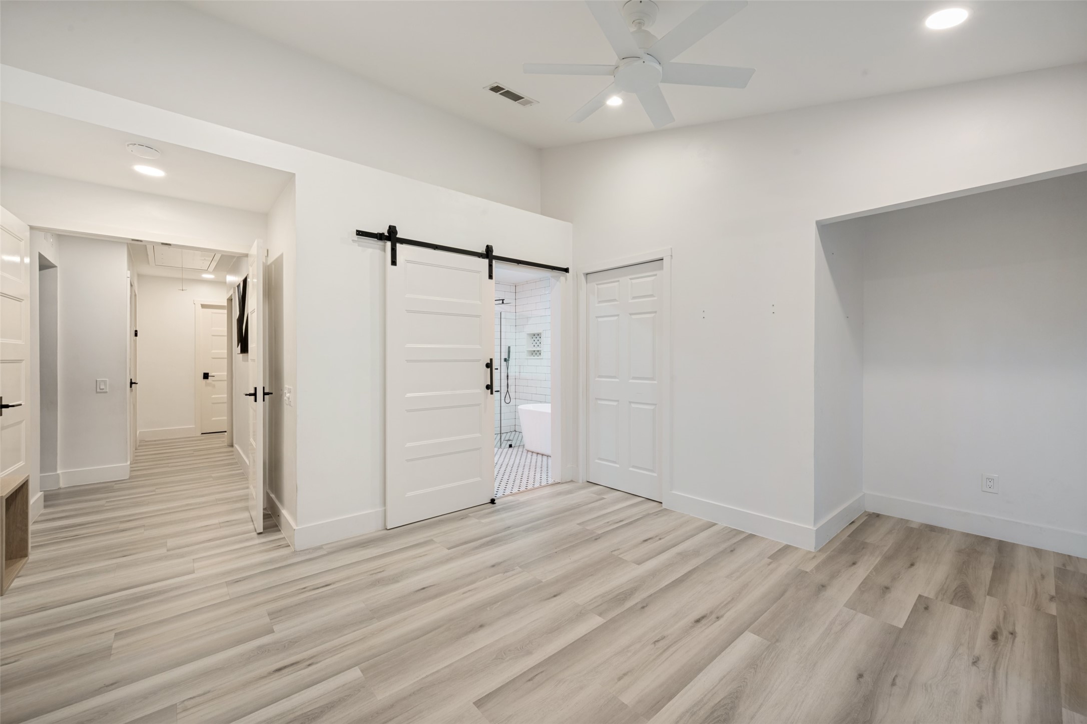 7609 Greenleaf Court